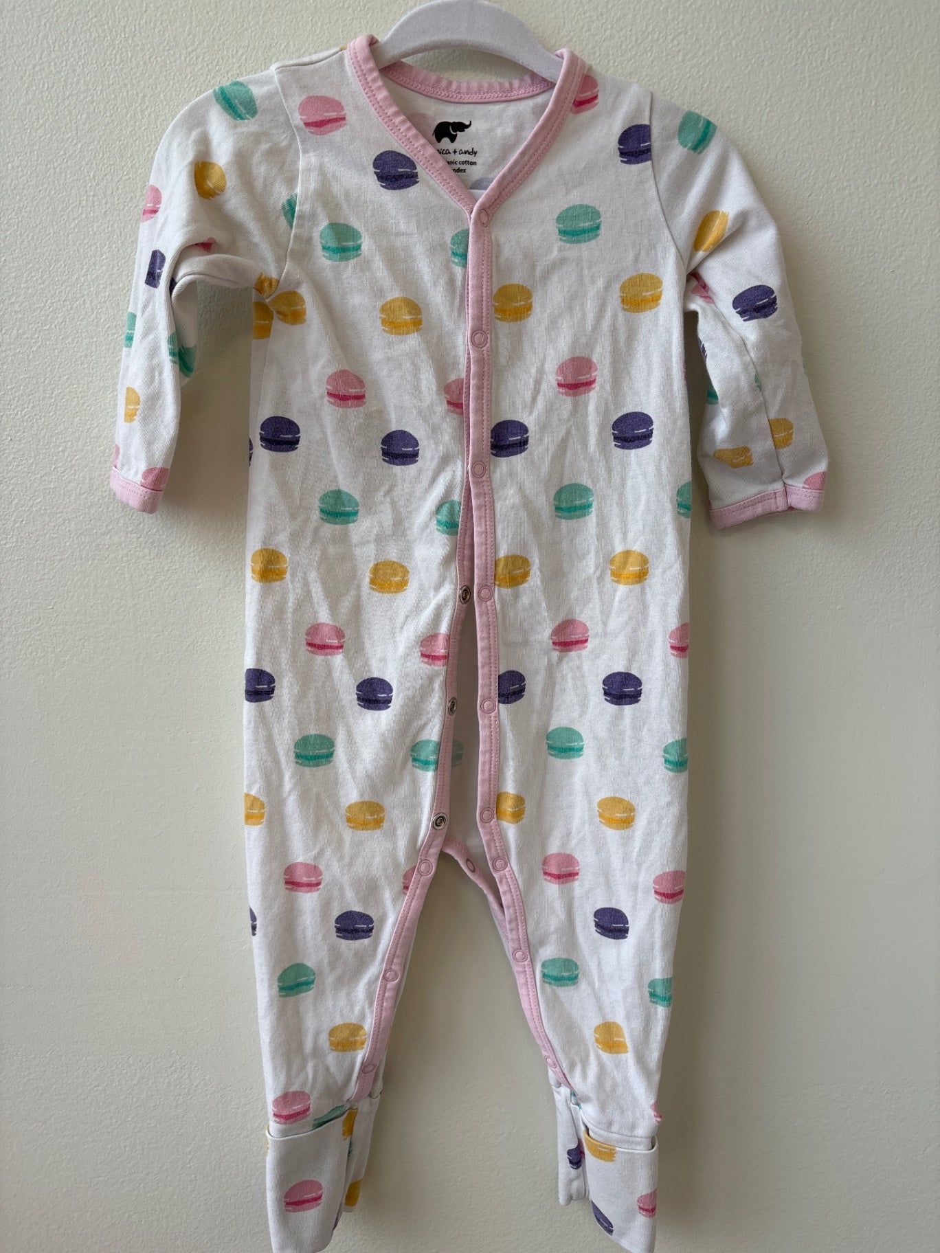 Monica + Andy | 6 - 9 Months | Onesie - White - Hanburgers