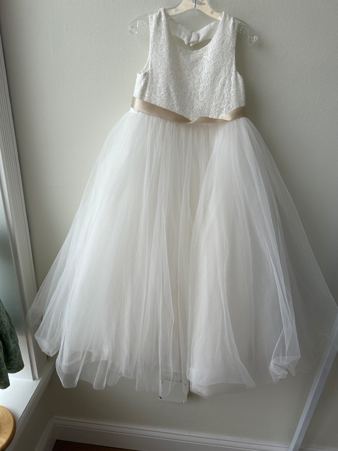 David's Bridal | 5T | Dress - White - Flower girl dress David's Bridal | 5T | Dress - White - Flower girl dress