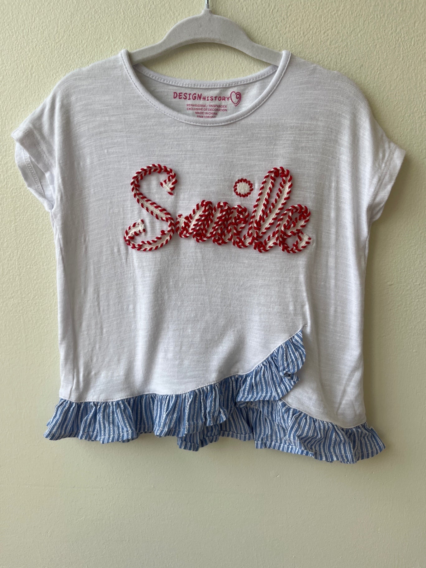 Design History Shirt - White- Smile Graphic | size 2T