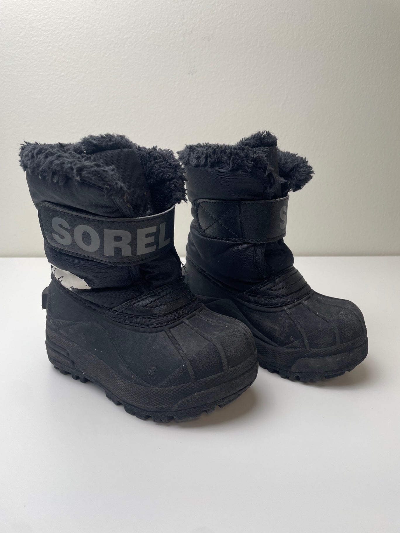 Sorel Boots - Black Fleece Lined Snow Boots | size shoe 7