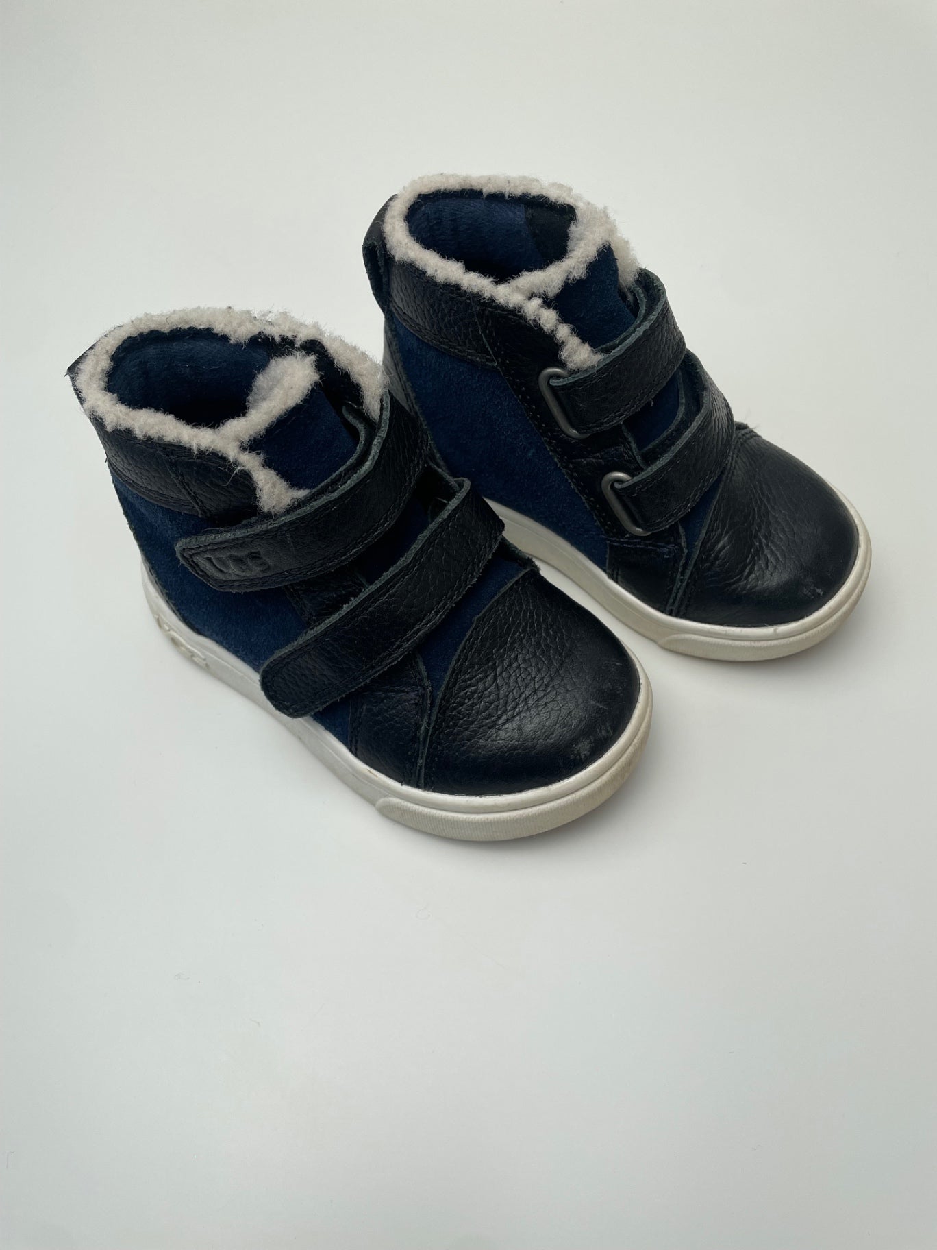 UGG Shoes - Black High Top Leather Suede | size Shoe 6