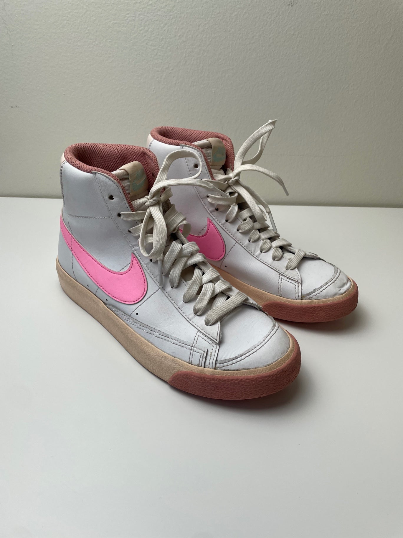 Nike Shoes - White Blazer Mid '77 GS | size Shoe 6