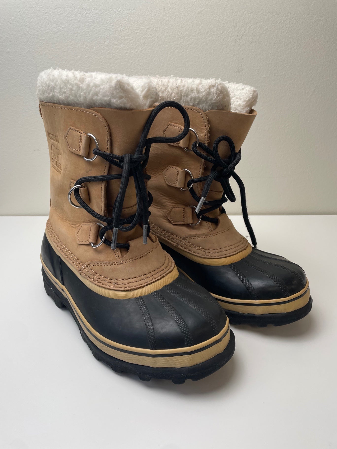 Sorel Shoes - Tan Suede + Rubber Snow Boots | size Shoe 5