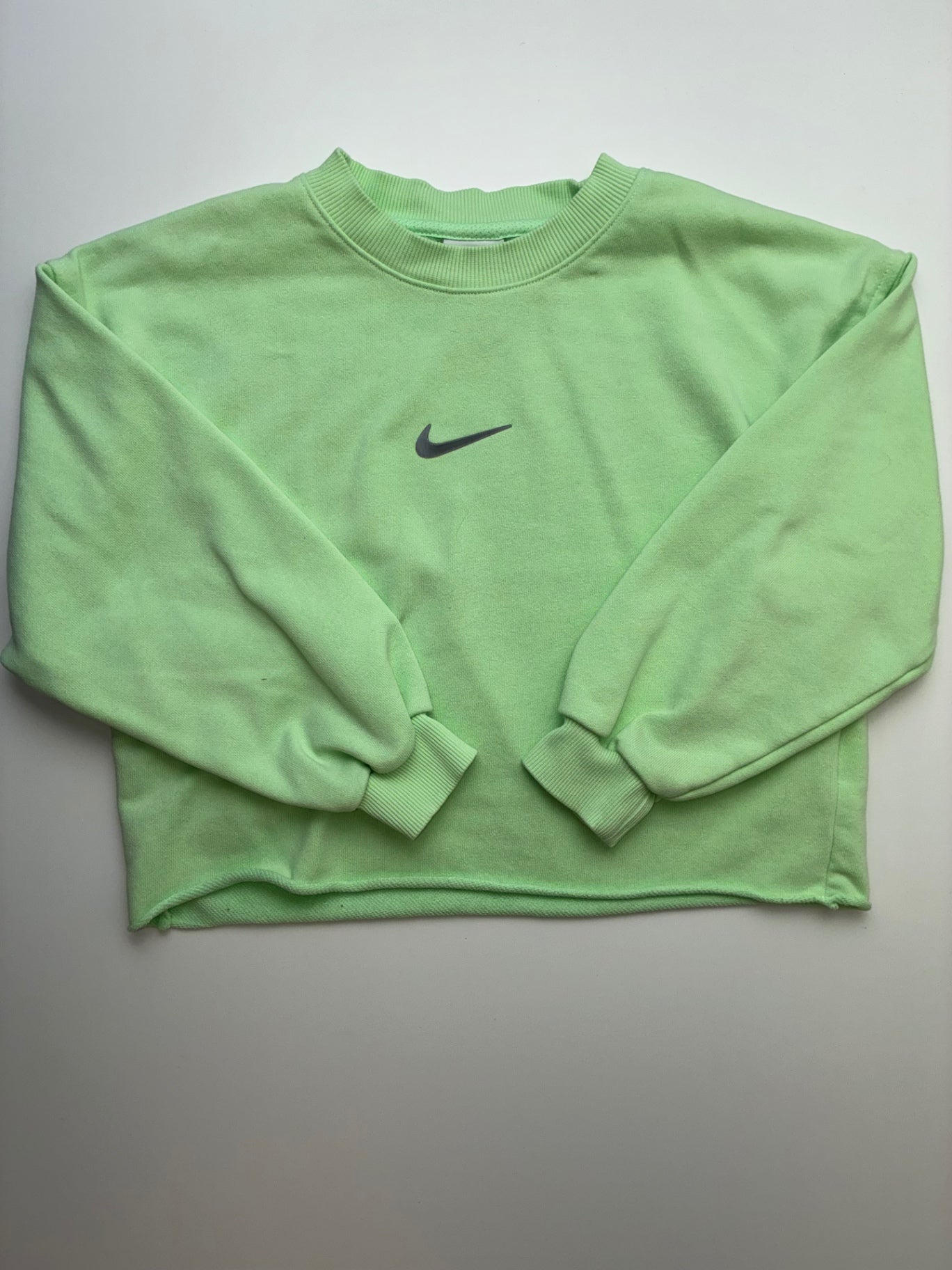Nike Sweatshirt - Green Cropped Crewneck | size 8/9