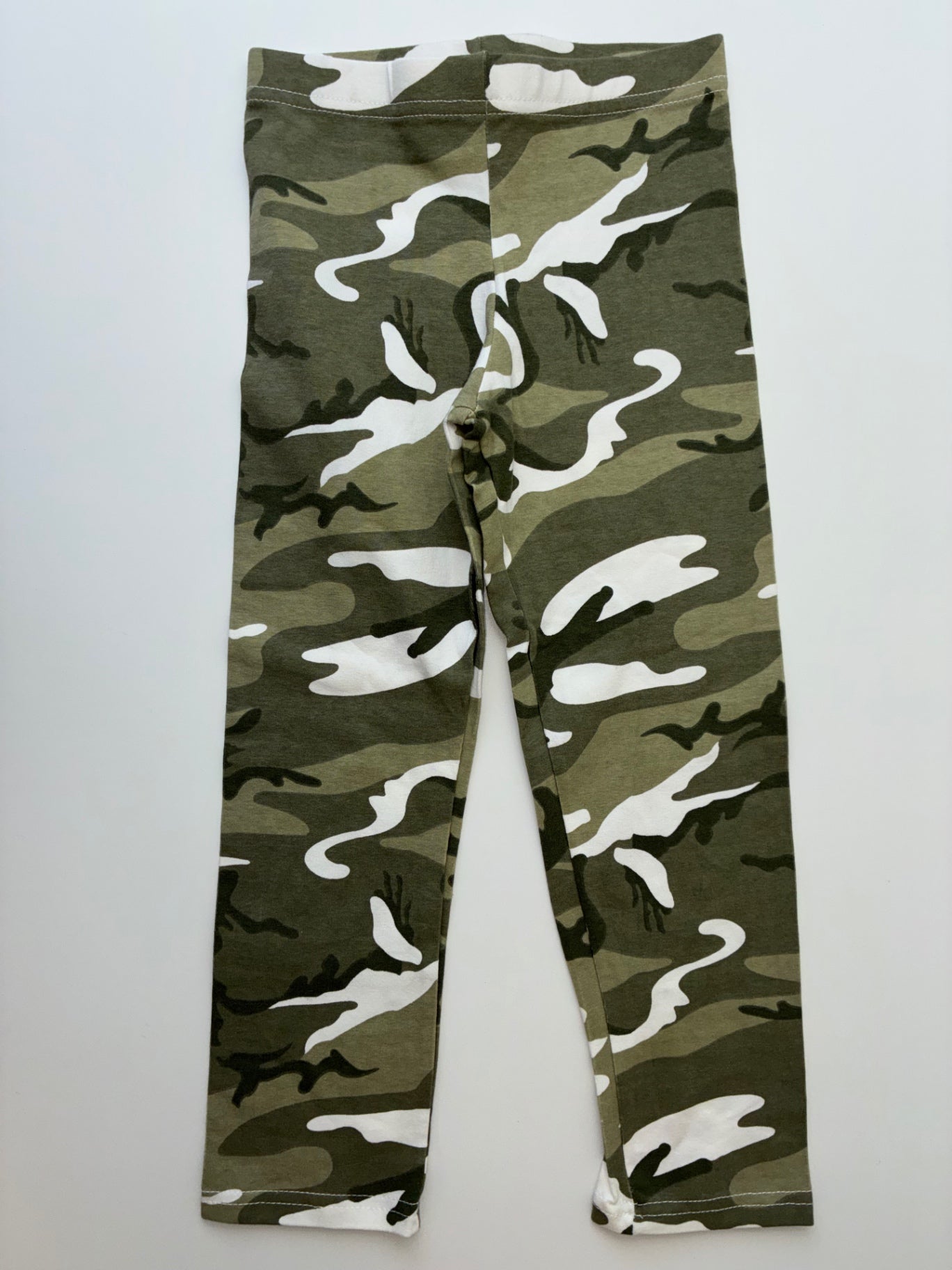 So Nikki Leggings - Green Camouflage | size 6