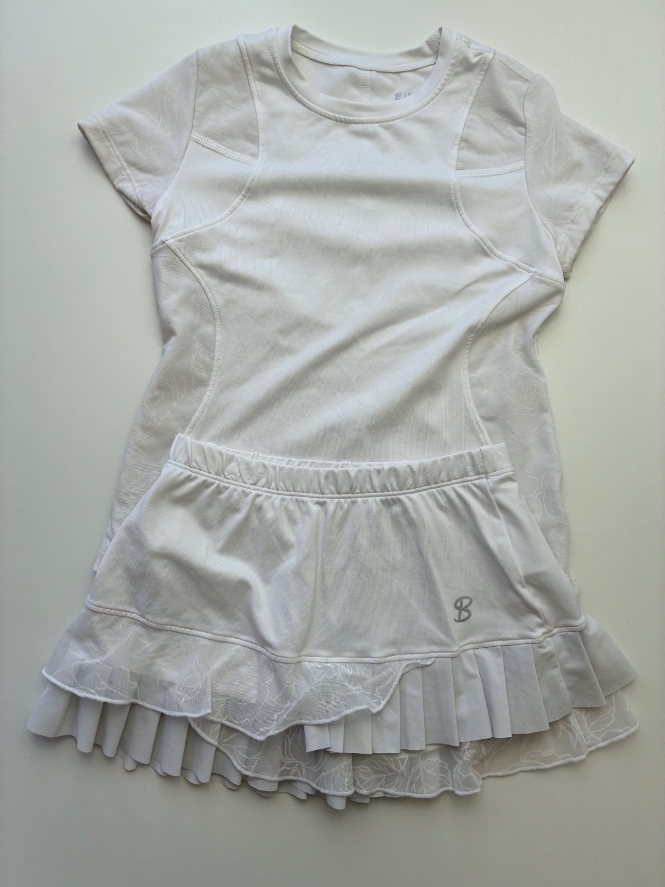 Sofibella 2 Piece Ensemble - White Tennis Shirt + Skort | size S