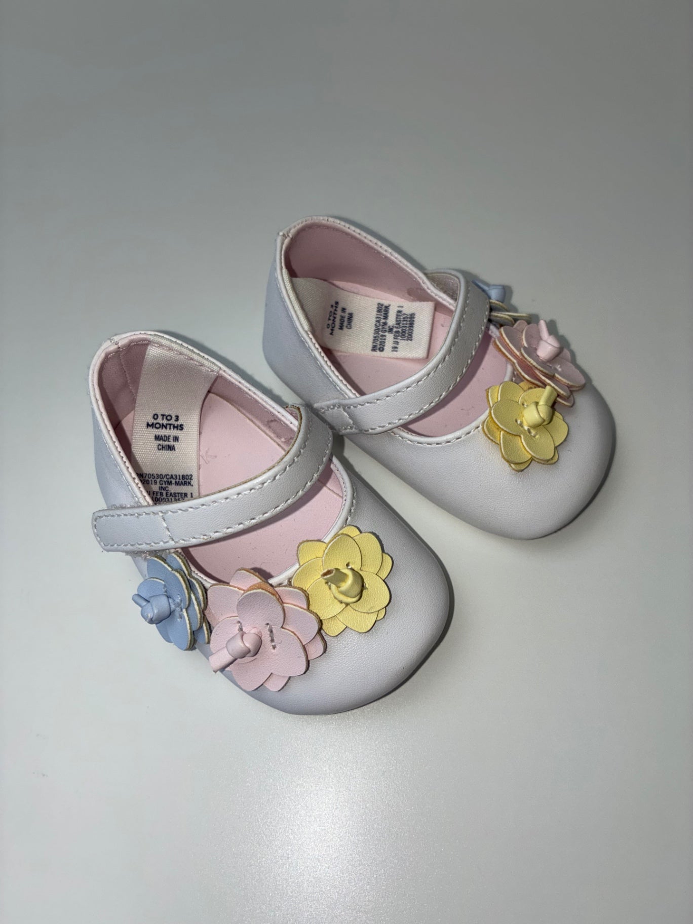 Janie and Jack Shoes - White Rosette Ballet Flat | size 0 - 3 Months