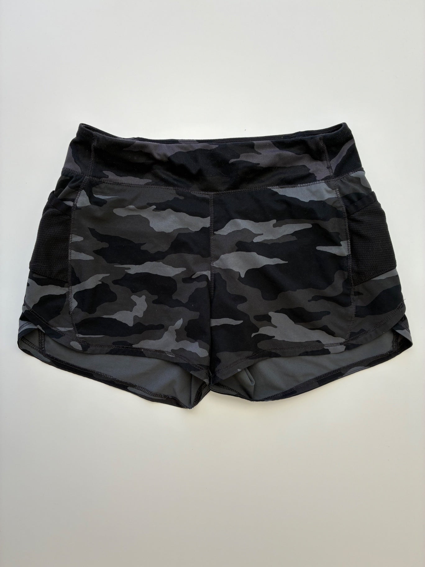 Athleta Girl Shorts - Black Camouflage Record Breaker 3” | size 8/10