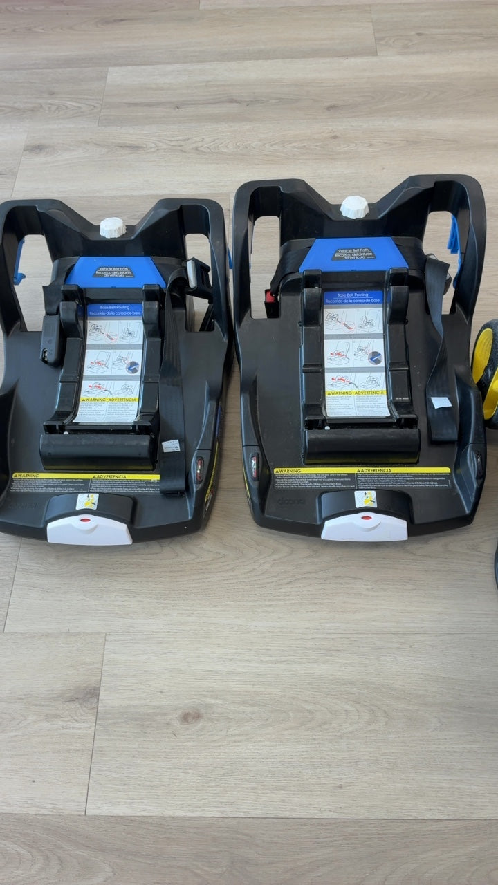 doona - Car Seat + Stroller and 2 Latch Bases