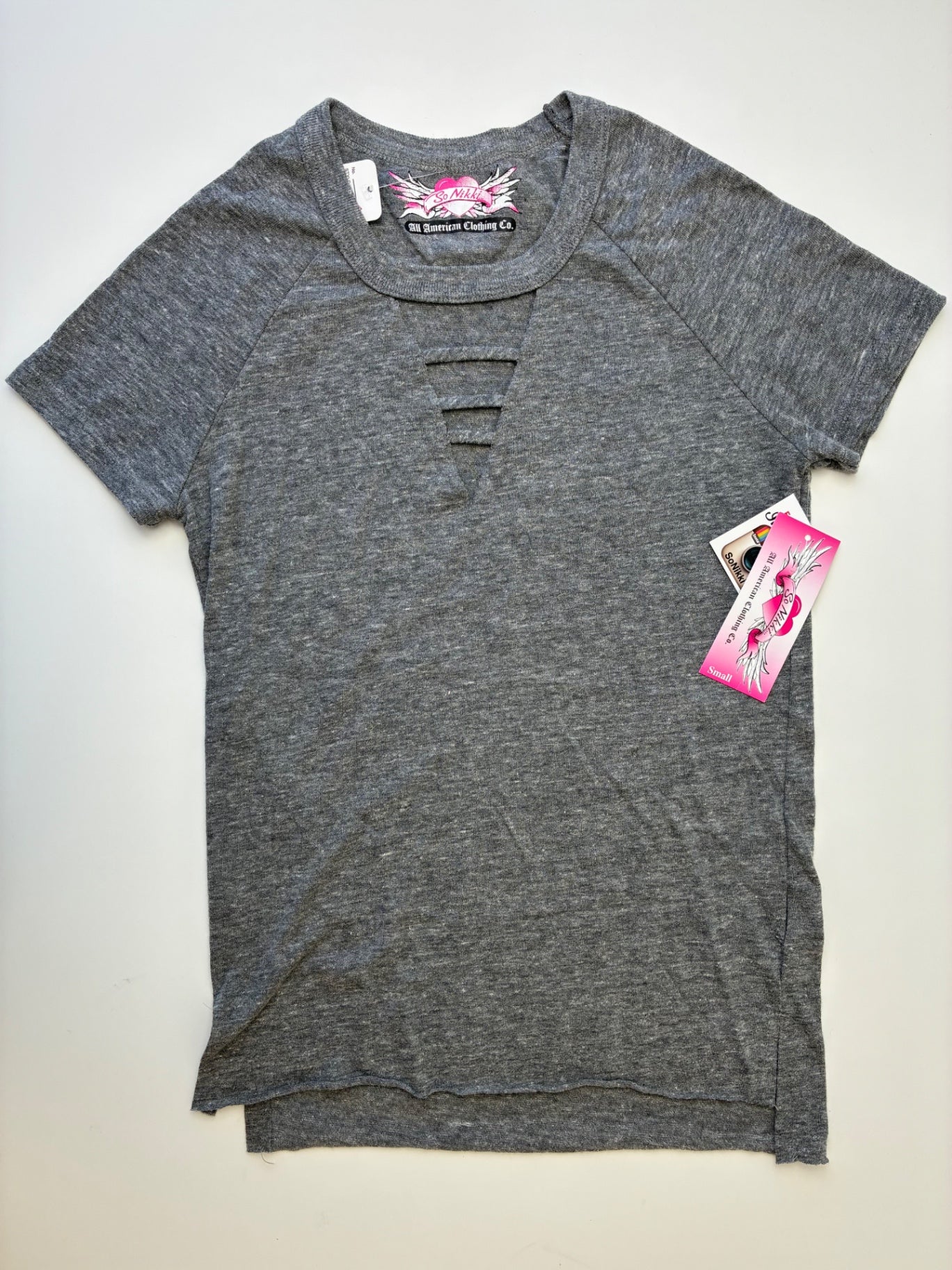 So Nikki T-Shirt - Gray Cut Outs | size 10