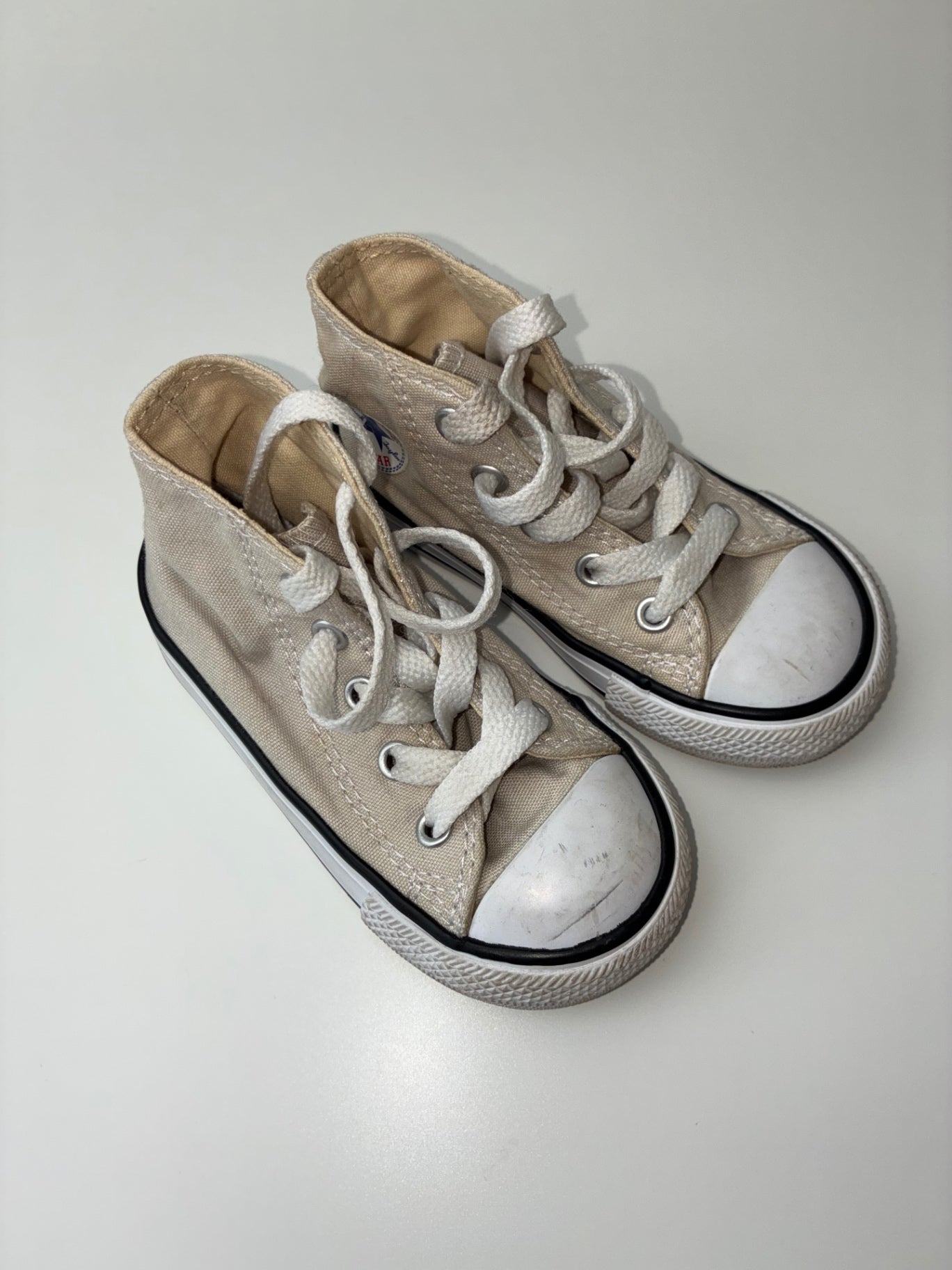 Converse Shoes - Cream Canvas High Top | size Shoe 6