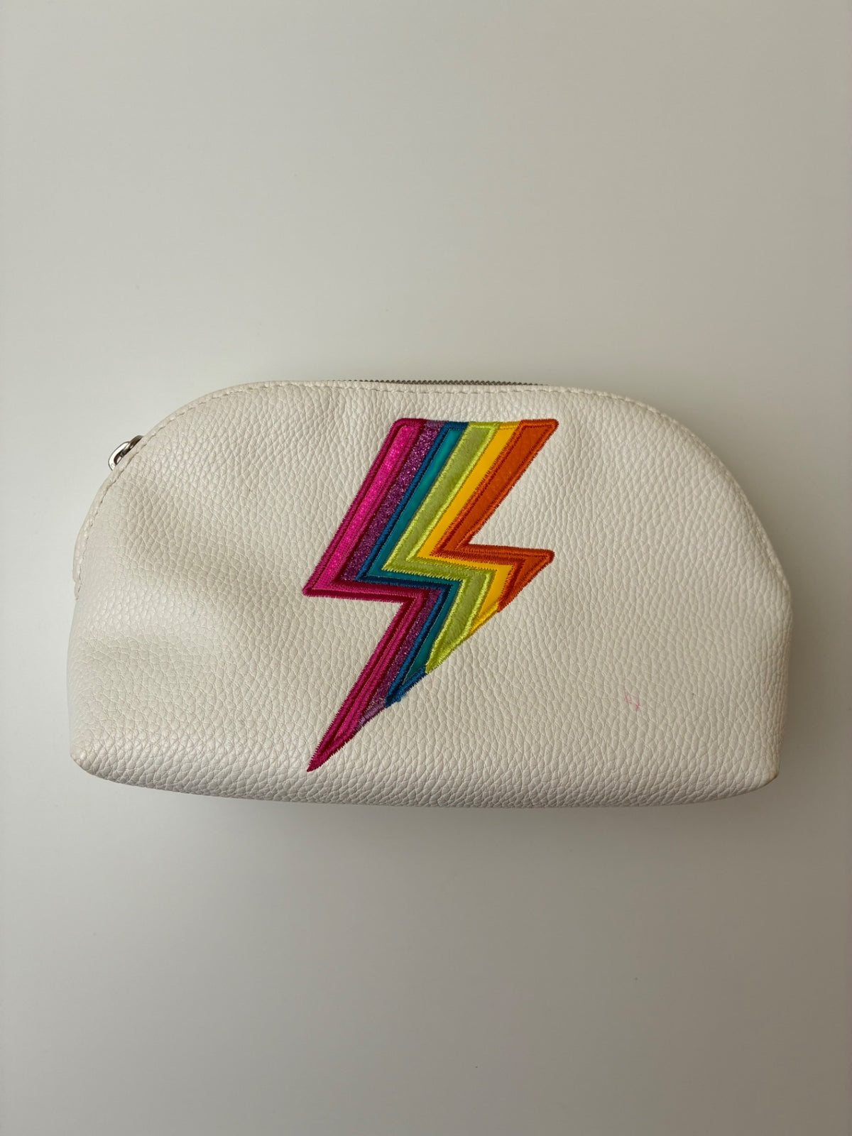 iScream Bag - White Lightning Bolt Duffel + Cosmetics Case | size