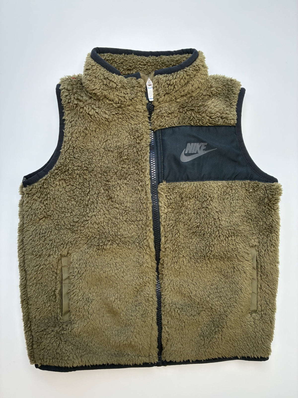 Nike Jacket - Green Sherpa Vest | size 6/7