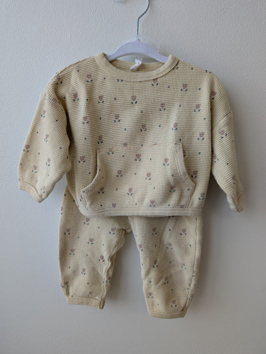 Quincy Mae | 6 -12 Months | 2 Piece Ensemble - Yellow - tulips