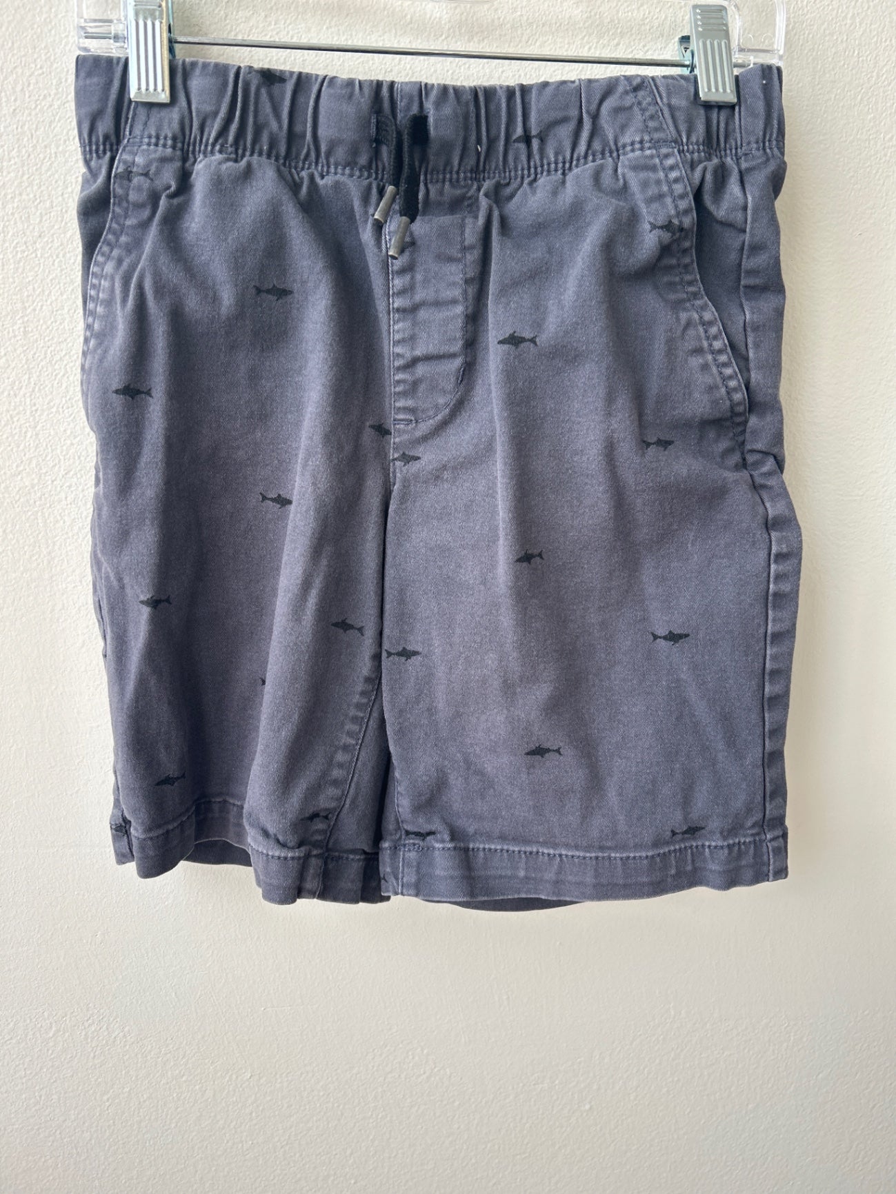 Old Navy Grey Shark Print Shorts – Size 8