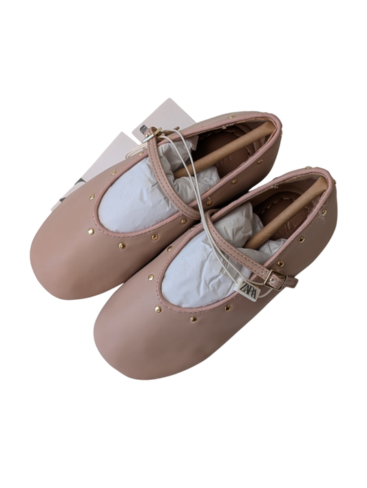 Zara Shoes - Pink flats with small buckle | size shoe - 9