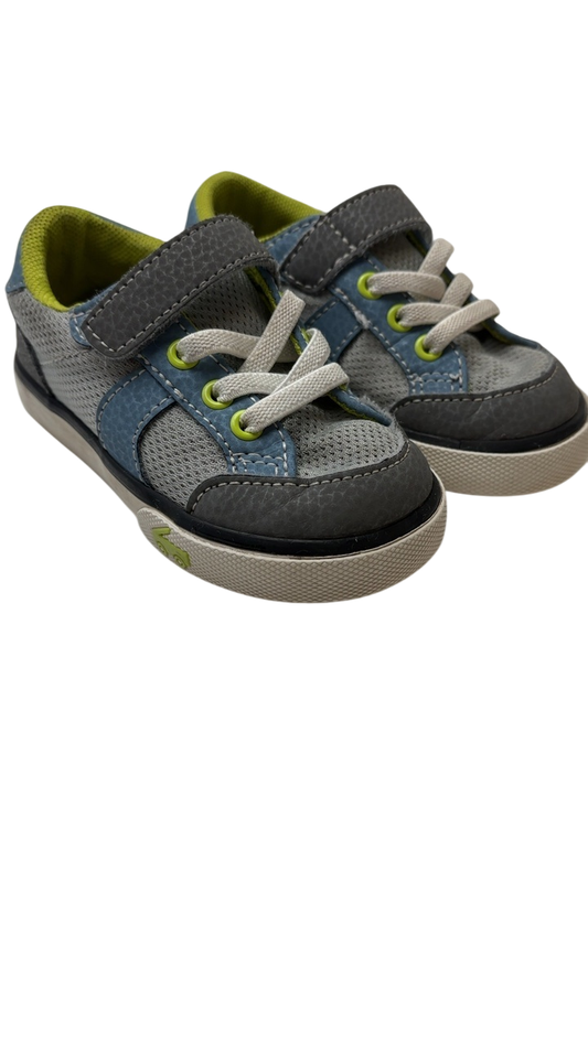 See Kai Run Shoes - Connor Gray Sneakers | size shoe 6