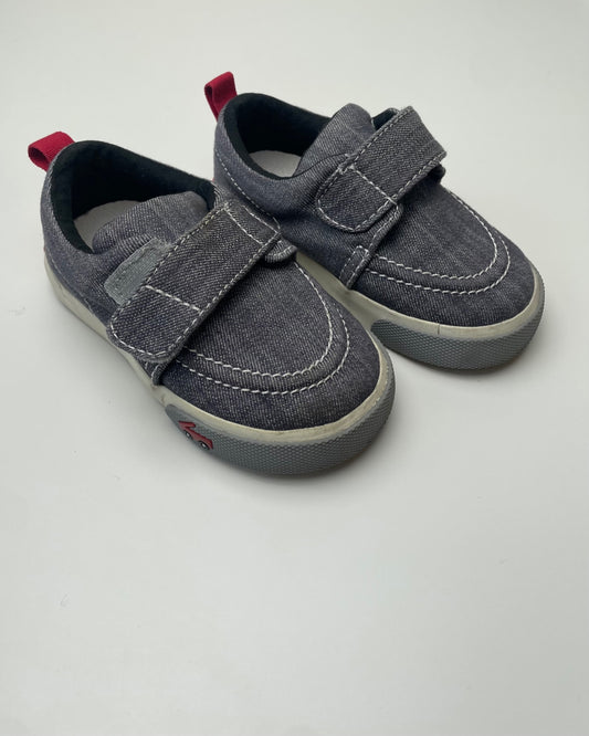 See Kai Run Shoes - Blue Velcro Canvas | size Shoe 6