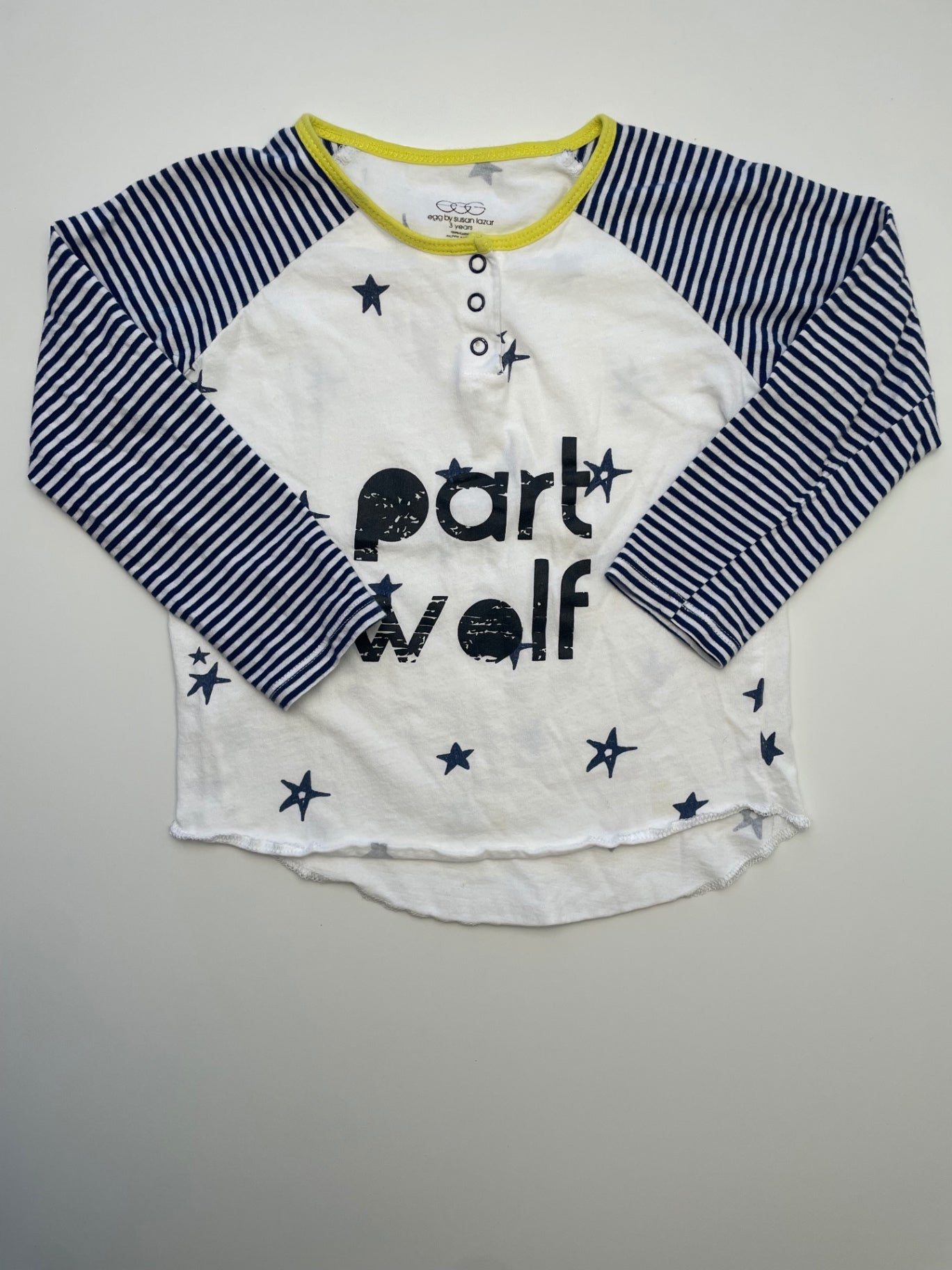 EGG New York Long Sleeve T-Shirt - White 'part wolf' Graphic Striped Sleeves | size 3T