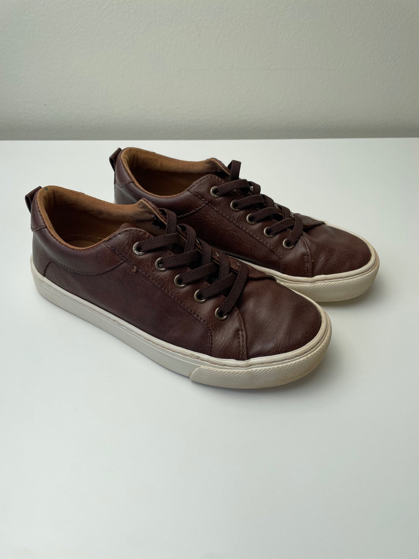 Old Navy Shoes - Brown Leather Sneaker | size Shoe 2