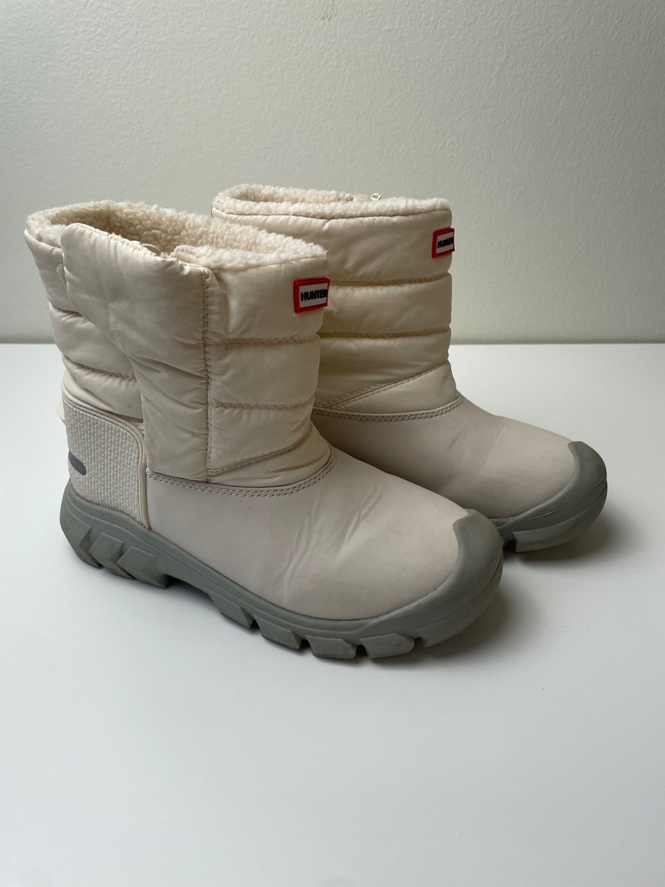 Hunter Shoes - White Fleece Lined Snow Boots | size Shoe 1.5