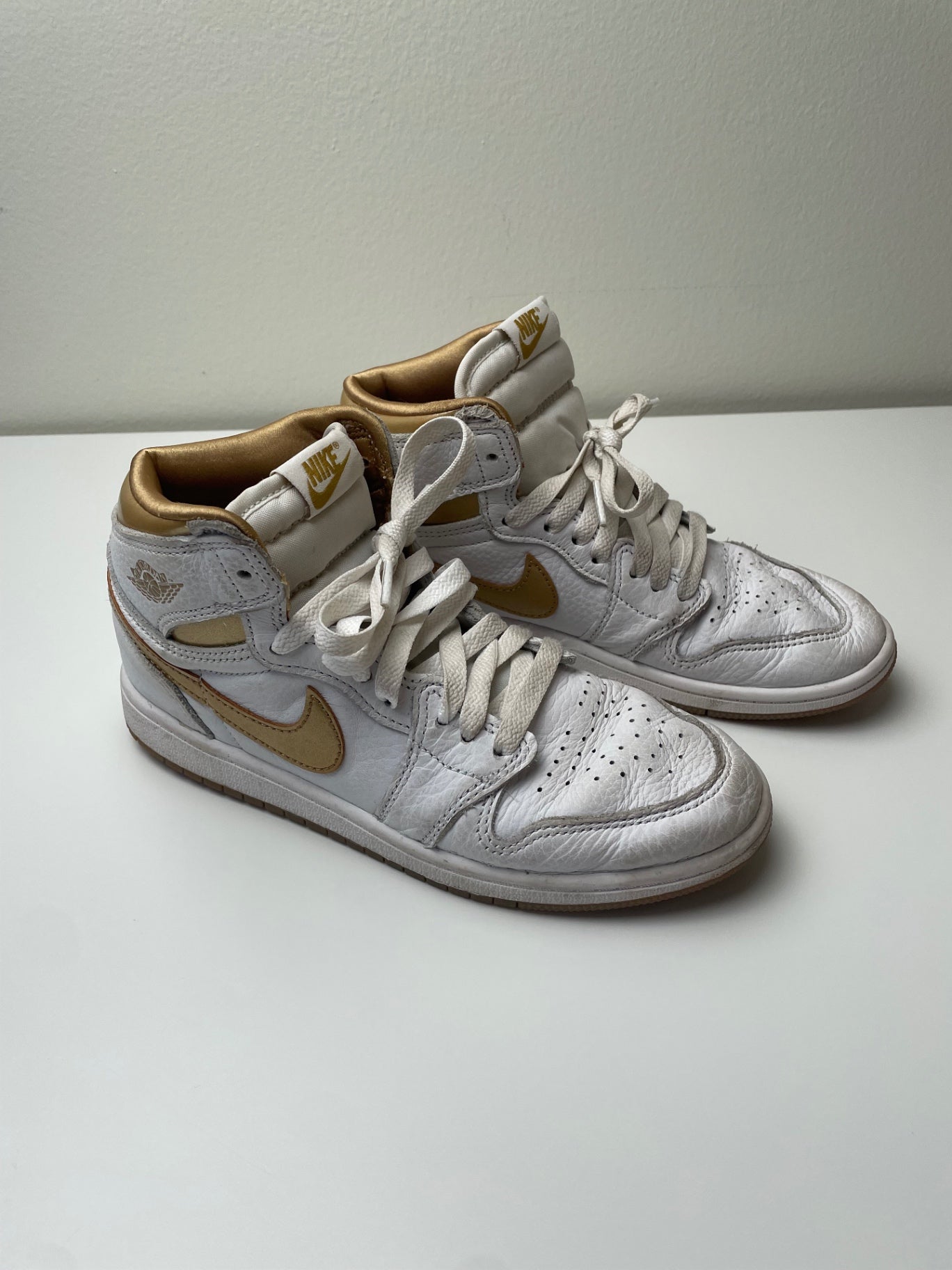 Air Jordan Shoes - White Retro High OG | size Shoe 3