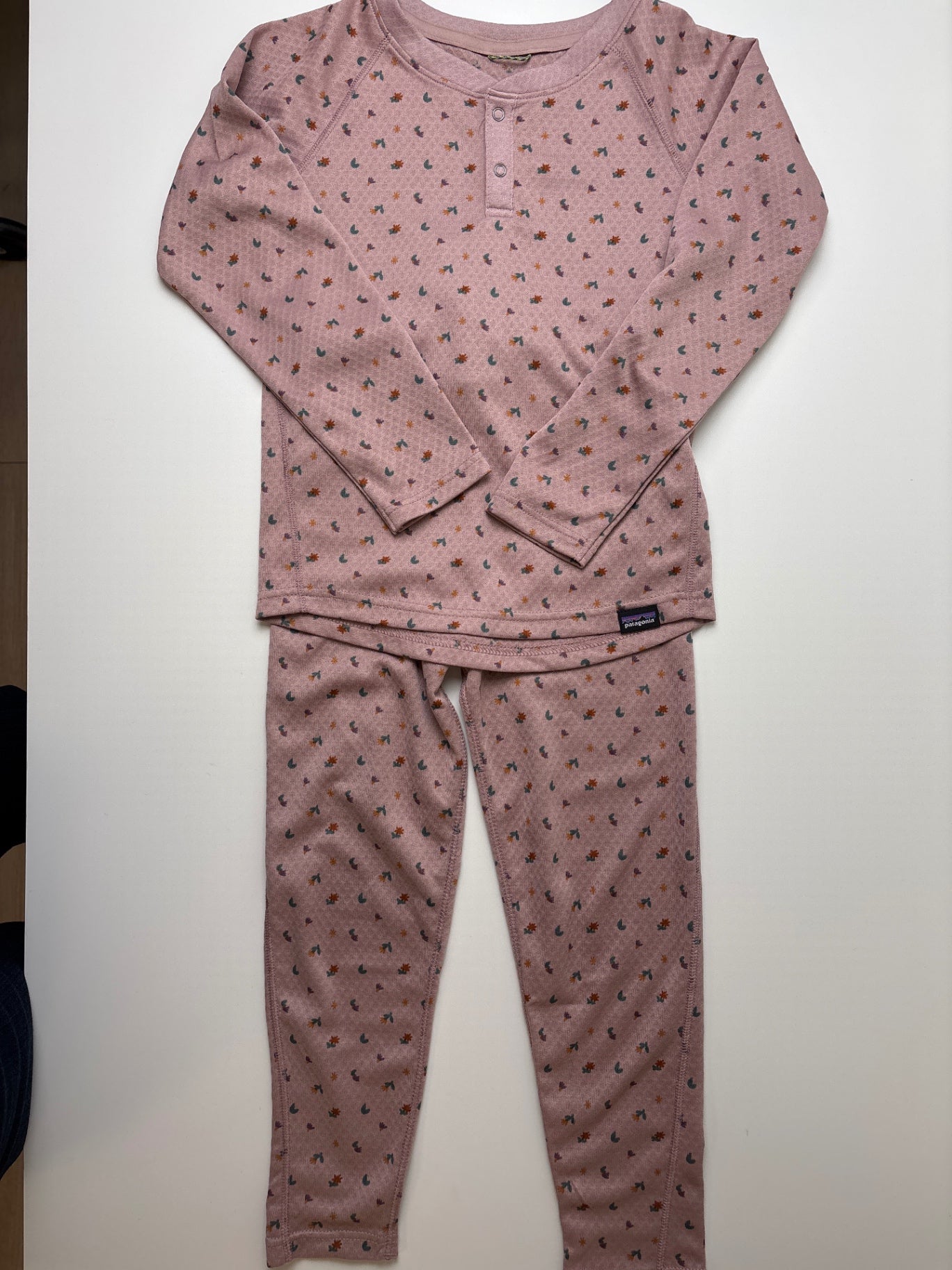 Patagonia 2 Piece Ensemble - Pink Capilene Baselayer | size 5T