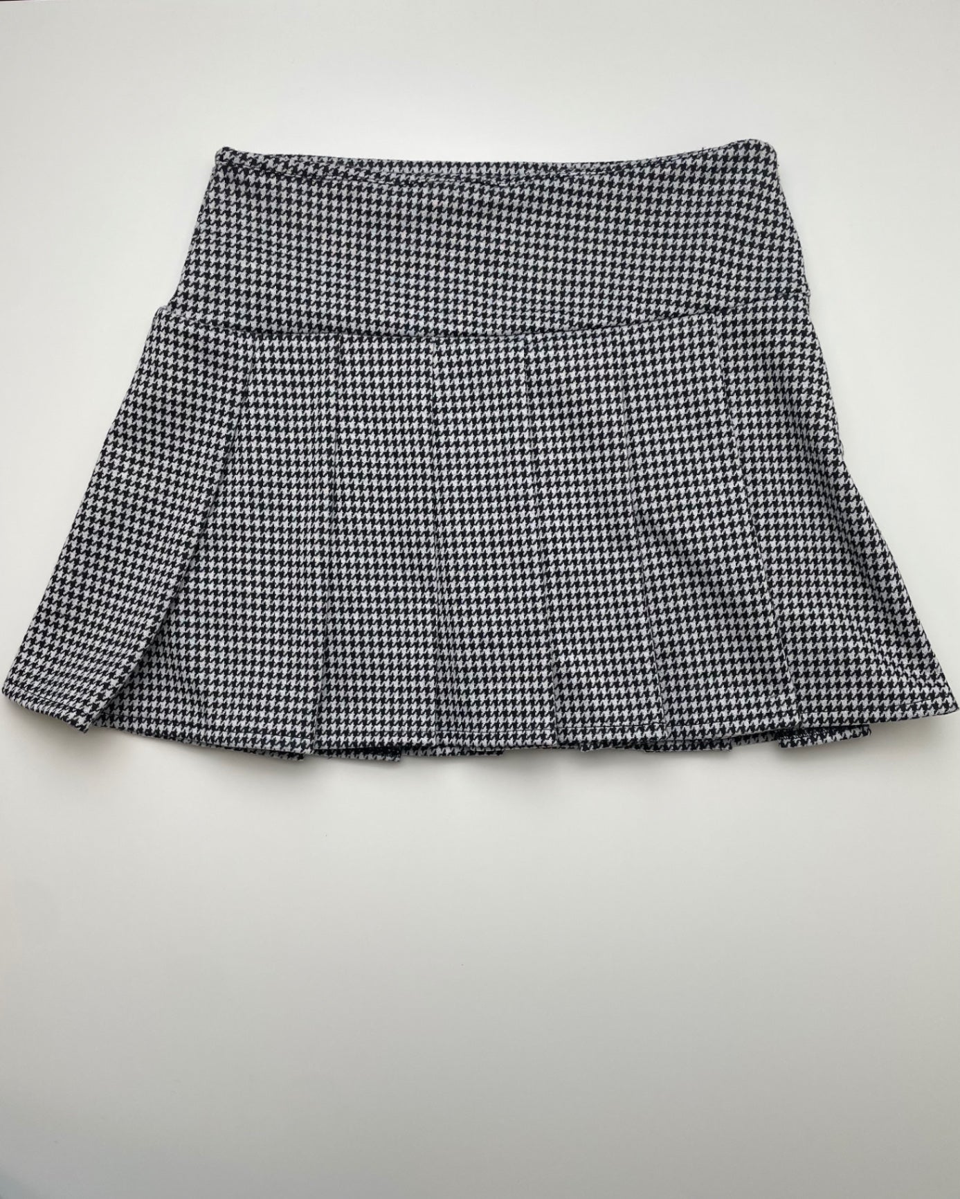 Flowers by Zoe Skirt - Black Houndstooth Pleated | size 10/12