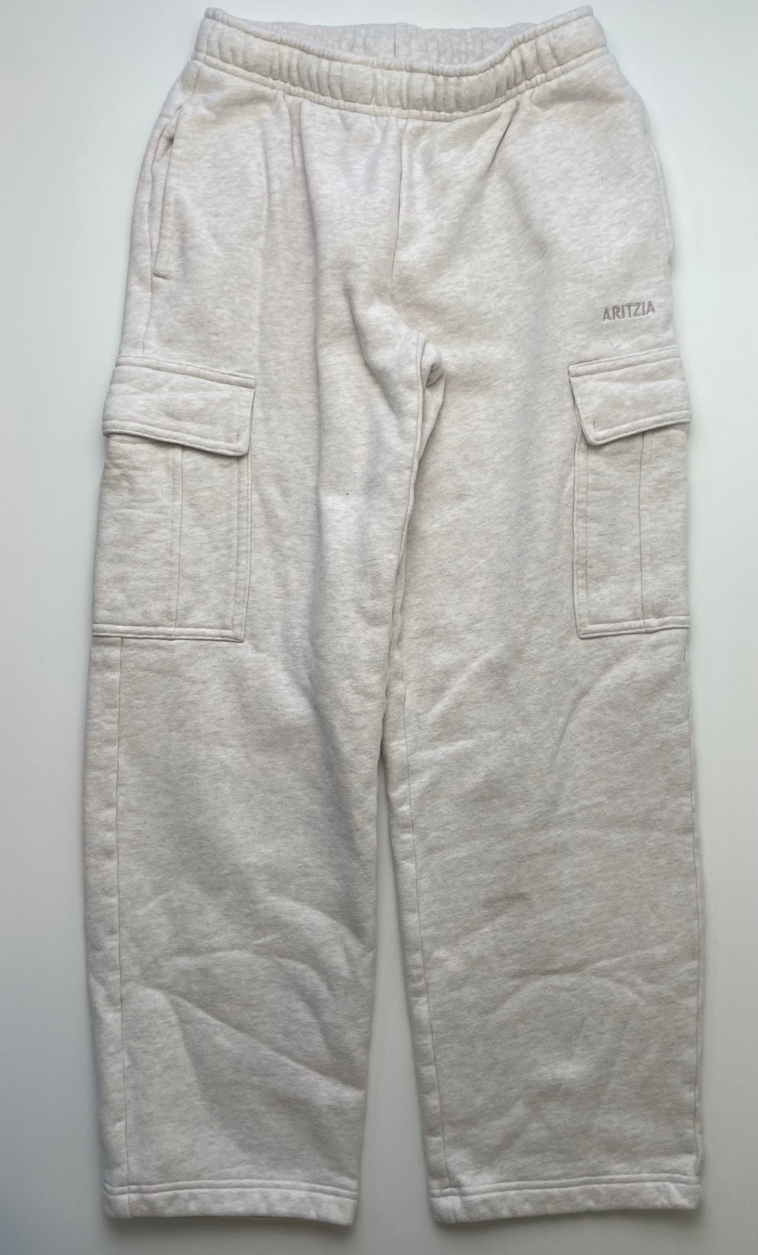 Aritzia Sweatpants - Cream Cargo Cozy Fleece (Adult Size 2XS) | size 10