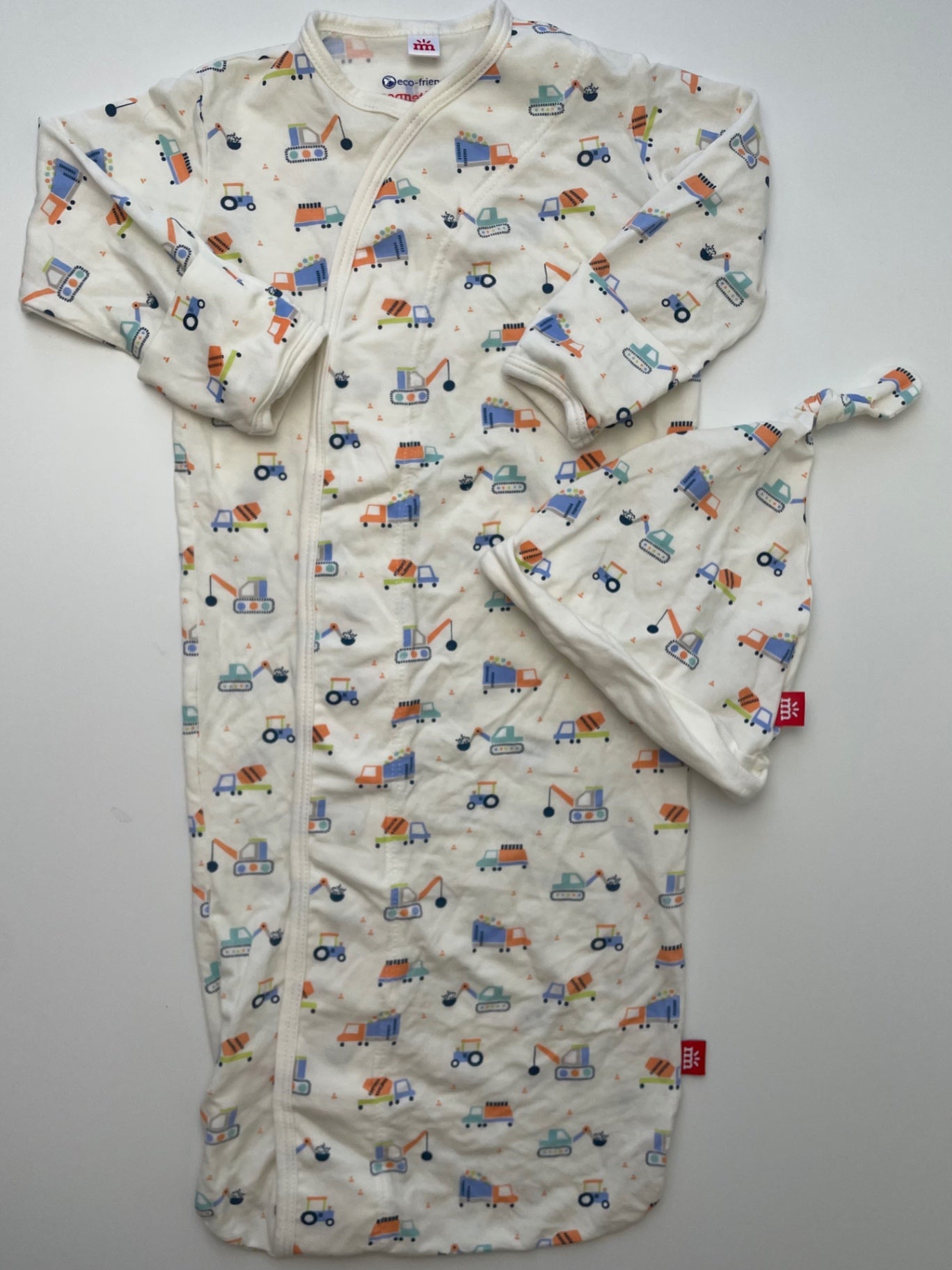 Magnetic Me Onesie - Cream Construction Vehicles Sleepsack + Hat | size 0 - 3 Months