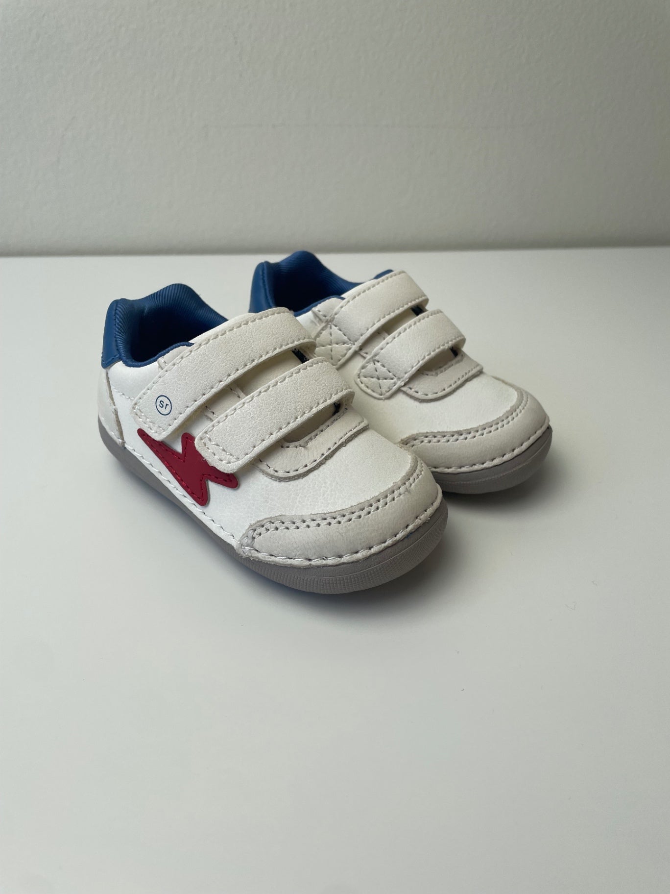 Stride Rite Shoes - White Velcro Sneaker | size Shoe 4