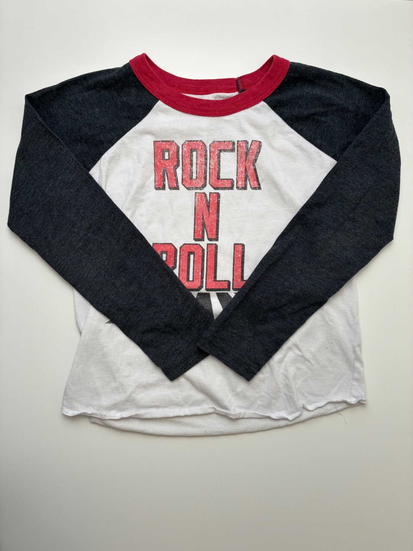 Chaser Long Sleeve T-Shirt - White/Red/Gray 'Rock N Roll' Raglan Sleeve | size 7