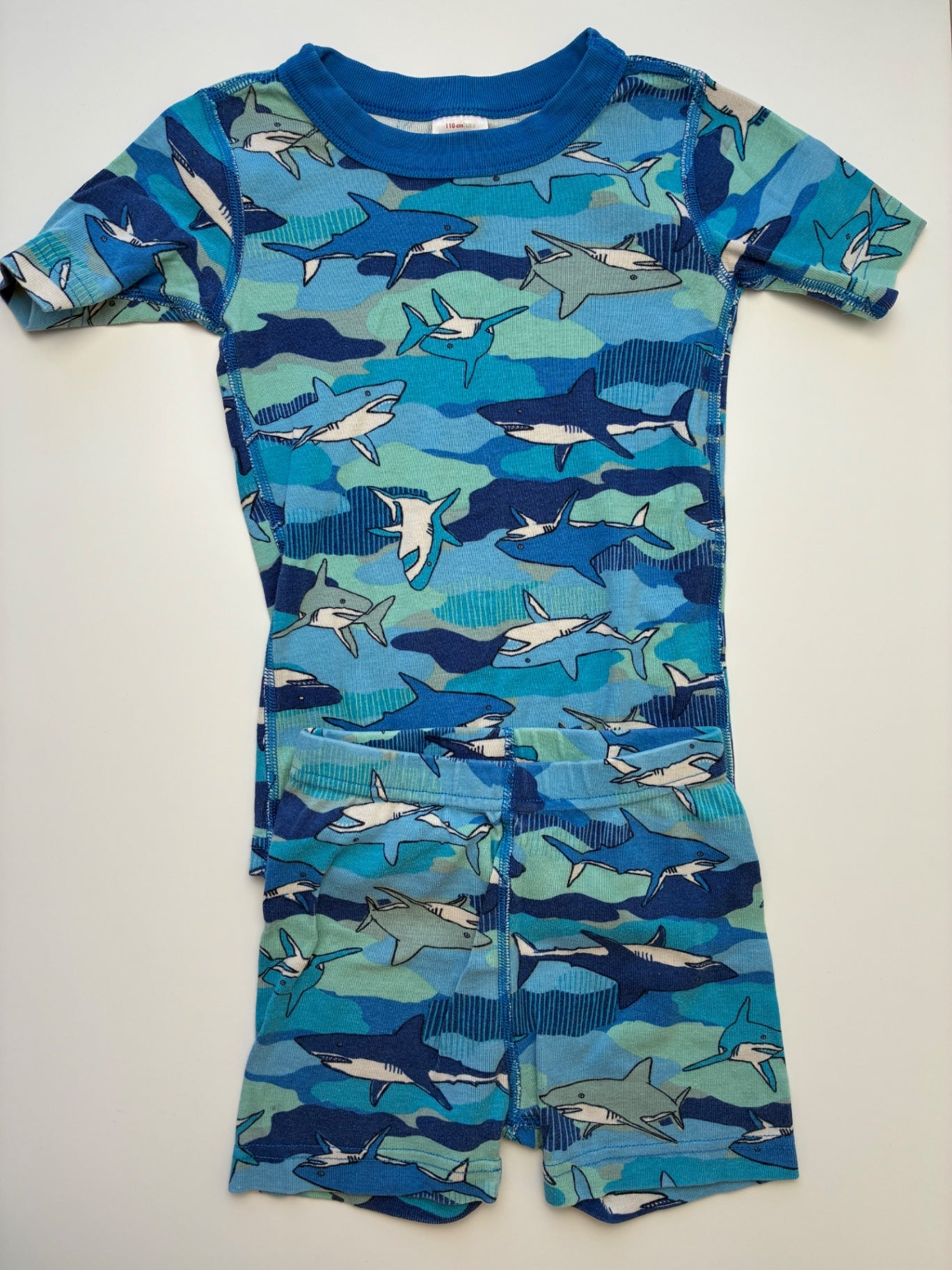 Hanna Andersson 2 Piece Ensemble - Blue Shark T-Shirt + Shorts | size 5T