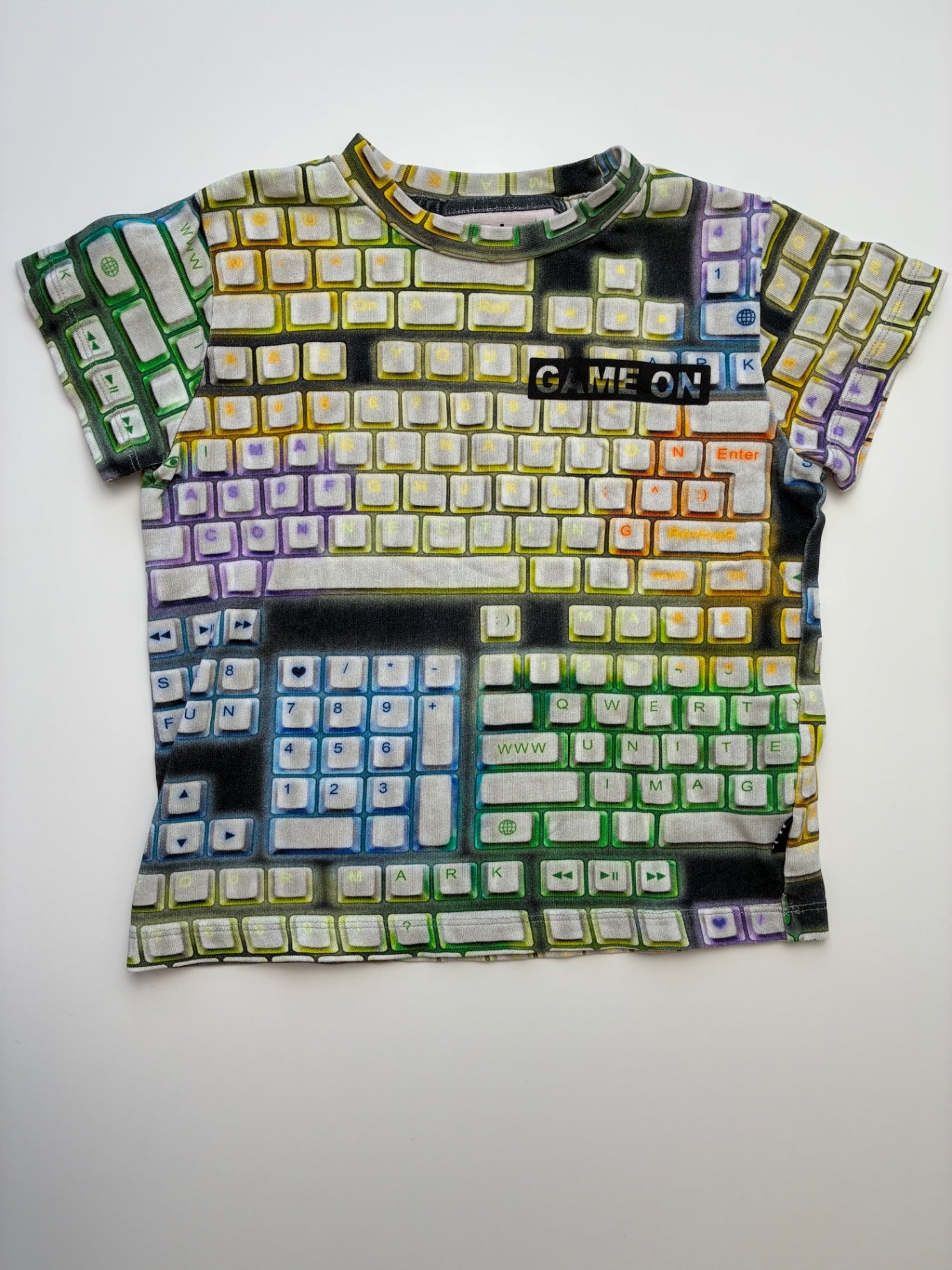 Molo T-Shirt - Multicolor Neon Keyboard | size 4T/5T