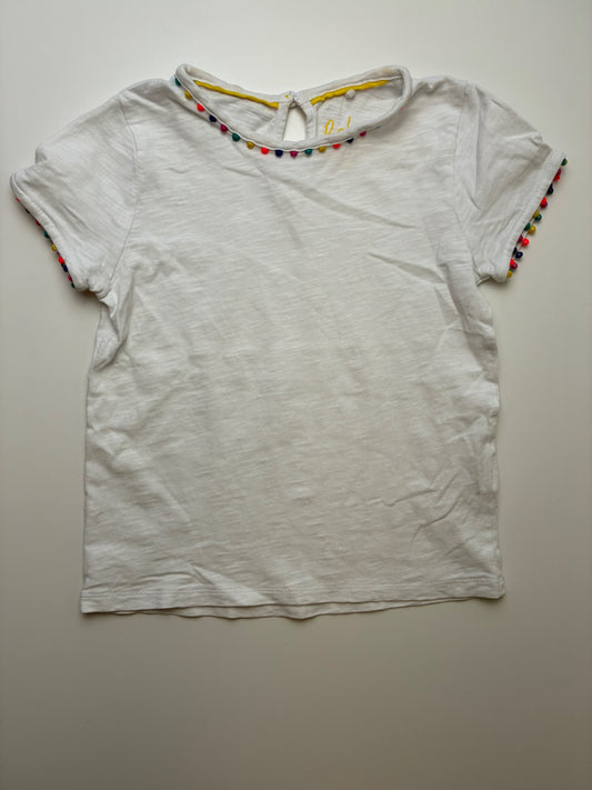 Boden T-Shirt - White Pom Pom Accents | size 6/7