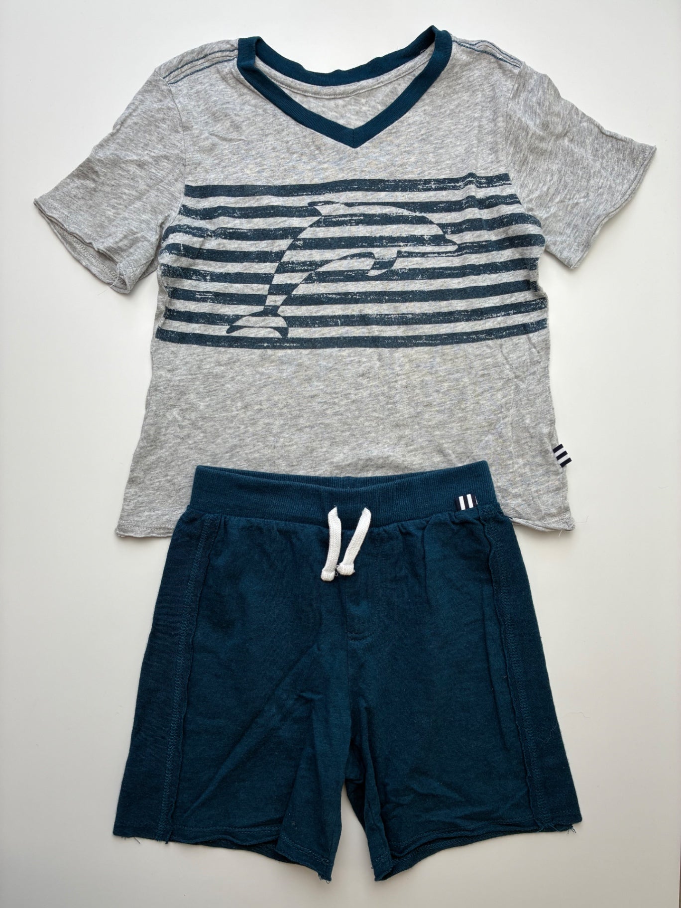 Splendid 2 Piece Ensemble - Blue Striped T-Shirt + Shorts | size 5T/6