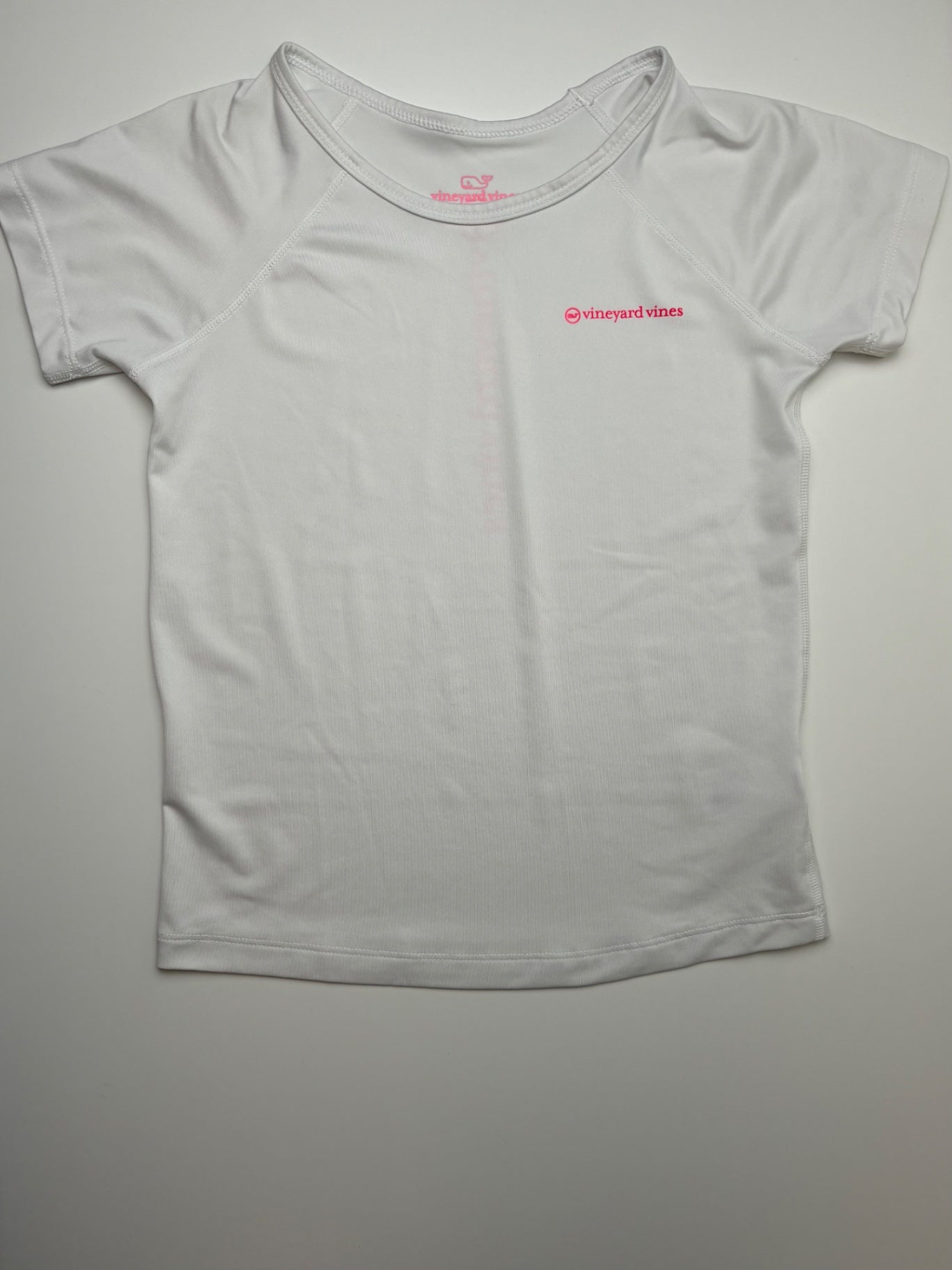Vineyard Vines T-Shirt - White Performance | size 7/8