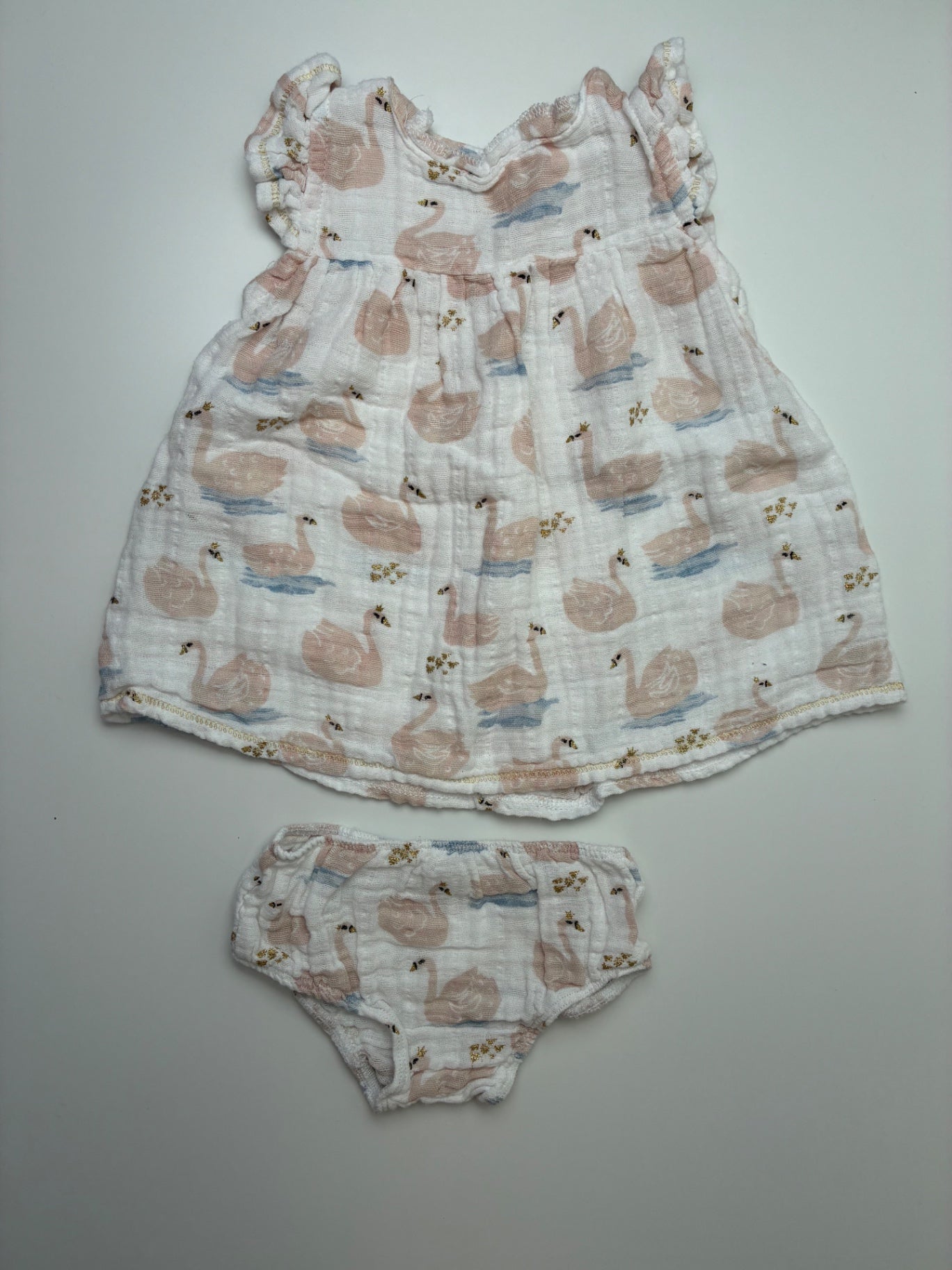 Mudpie 2 Piece Ensemble - White Muslin Swan Dress + Bloomers | size 6 - 9 Months
