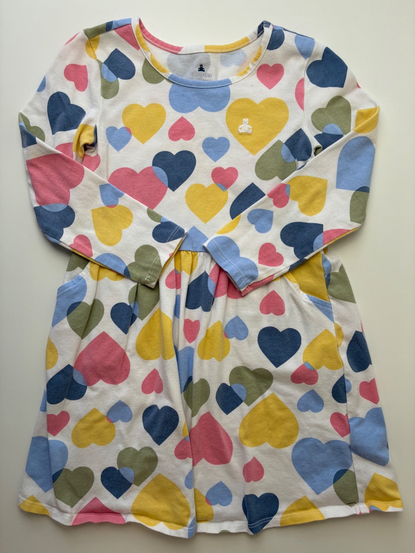 Baby Gap Dress - White Long Sleeve + Hearts | size 5T