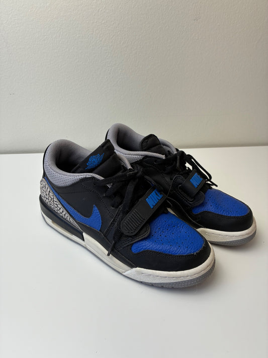 Nike Shoes - Black Jordan Legacy 312 Low | size Shoe 6.5