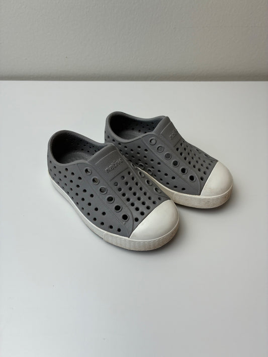 Native Shoes - Gray Jefferson Sugarlite | size Shoe 6