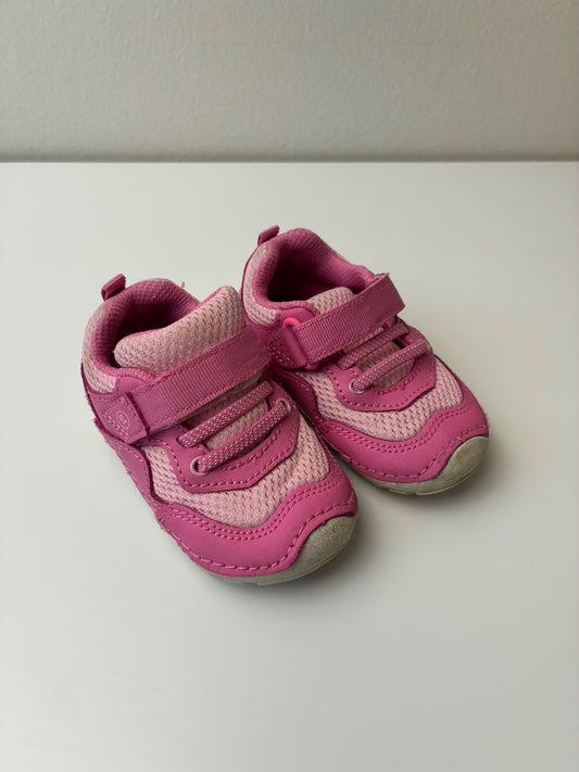 Stride Rite Shoes - Pink Soft Motion Sneaker | size Shoe 4.5