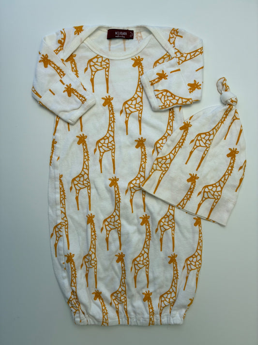 Milkbarn Onesie - yellow Giraffe Print Gown + Hat | size 0 - 3 Months