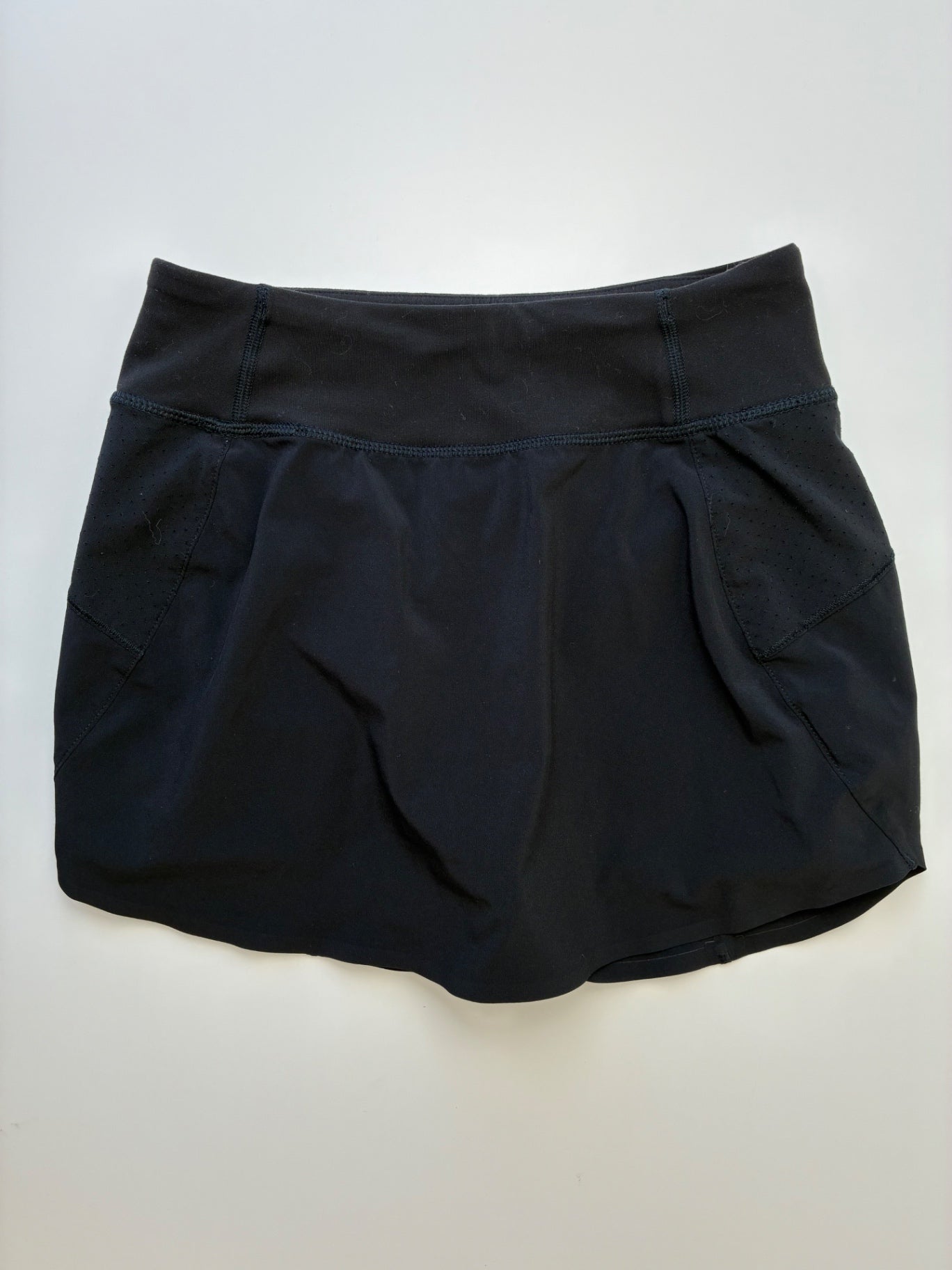 Athleta Girl Skirt - Black Run the World Skort | size 8/10