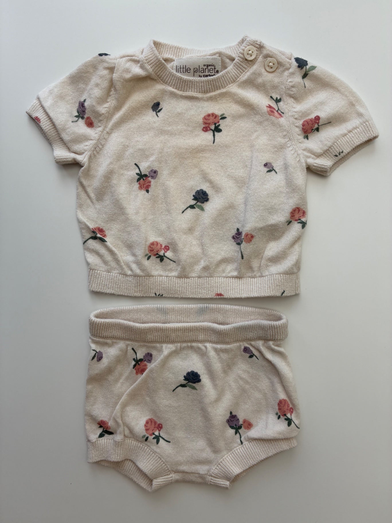 Little Planet by Carter's 2 Piece Ensemble - Cream Knit Floral T-Shirt + Bloomers | size Newborn
