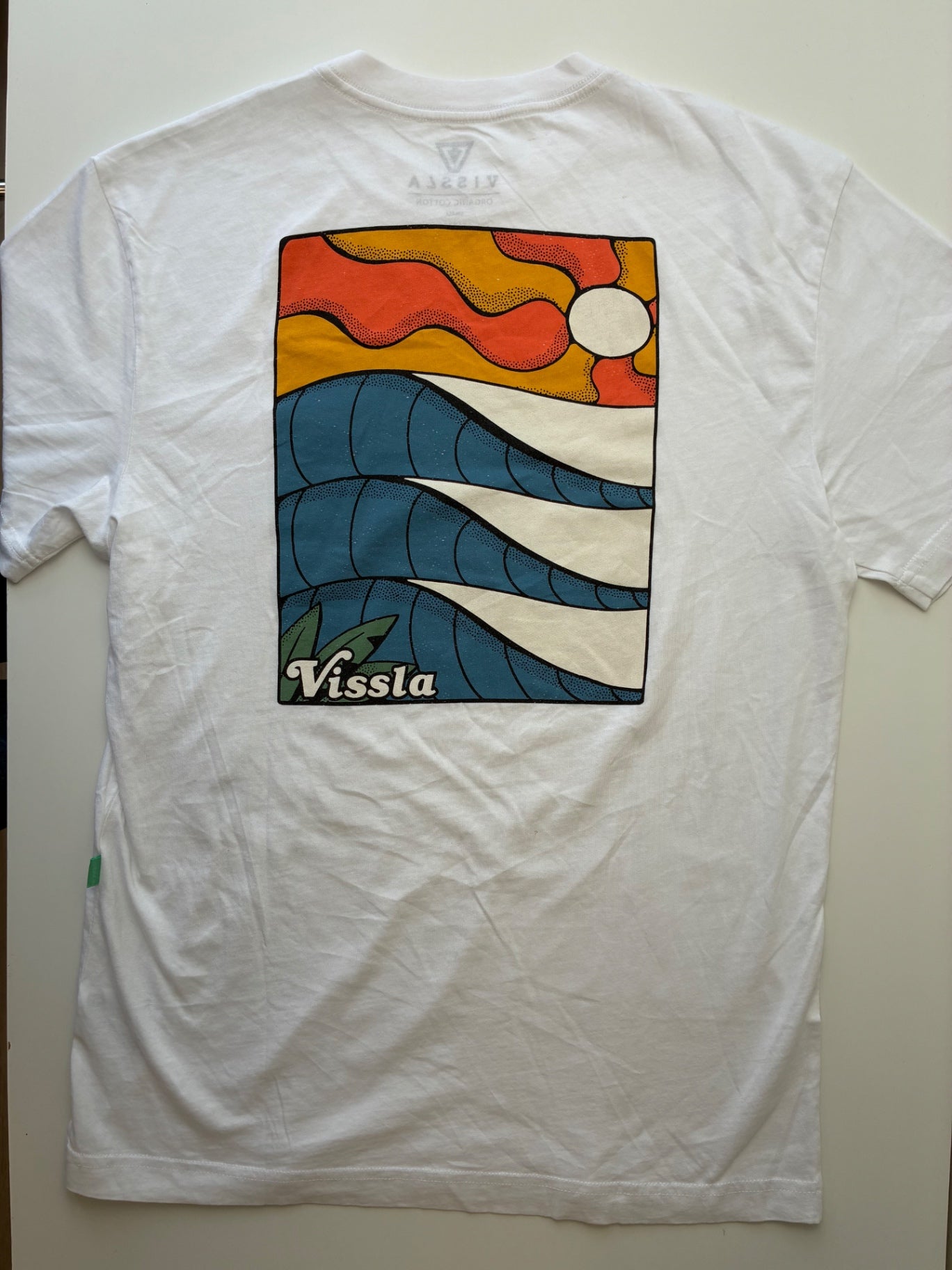 Vissla T-Shirt - White Landscape Graphic (Adult Size S) | size Men's S