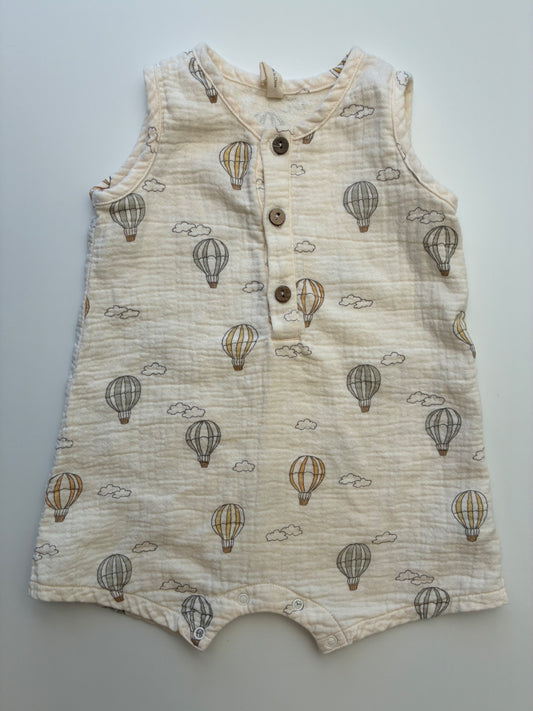 Quincy Mae Onesie - Cream Hot Air Balloon Romper | size 12 - 18 Months