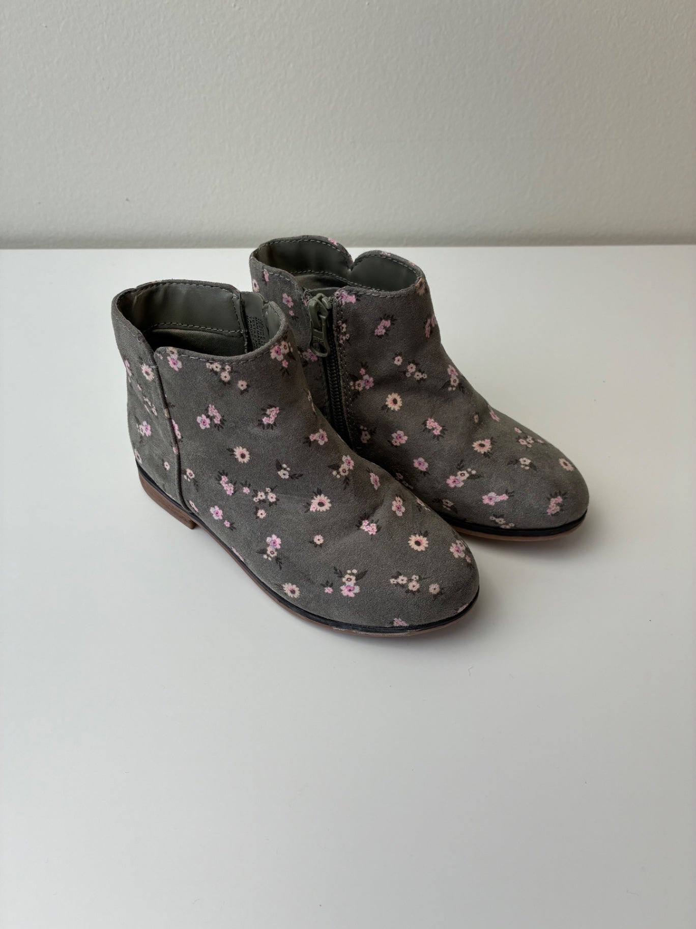 Cat & Jack Shoes - Green Floral Suede Bootie | size Shoe 10