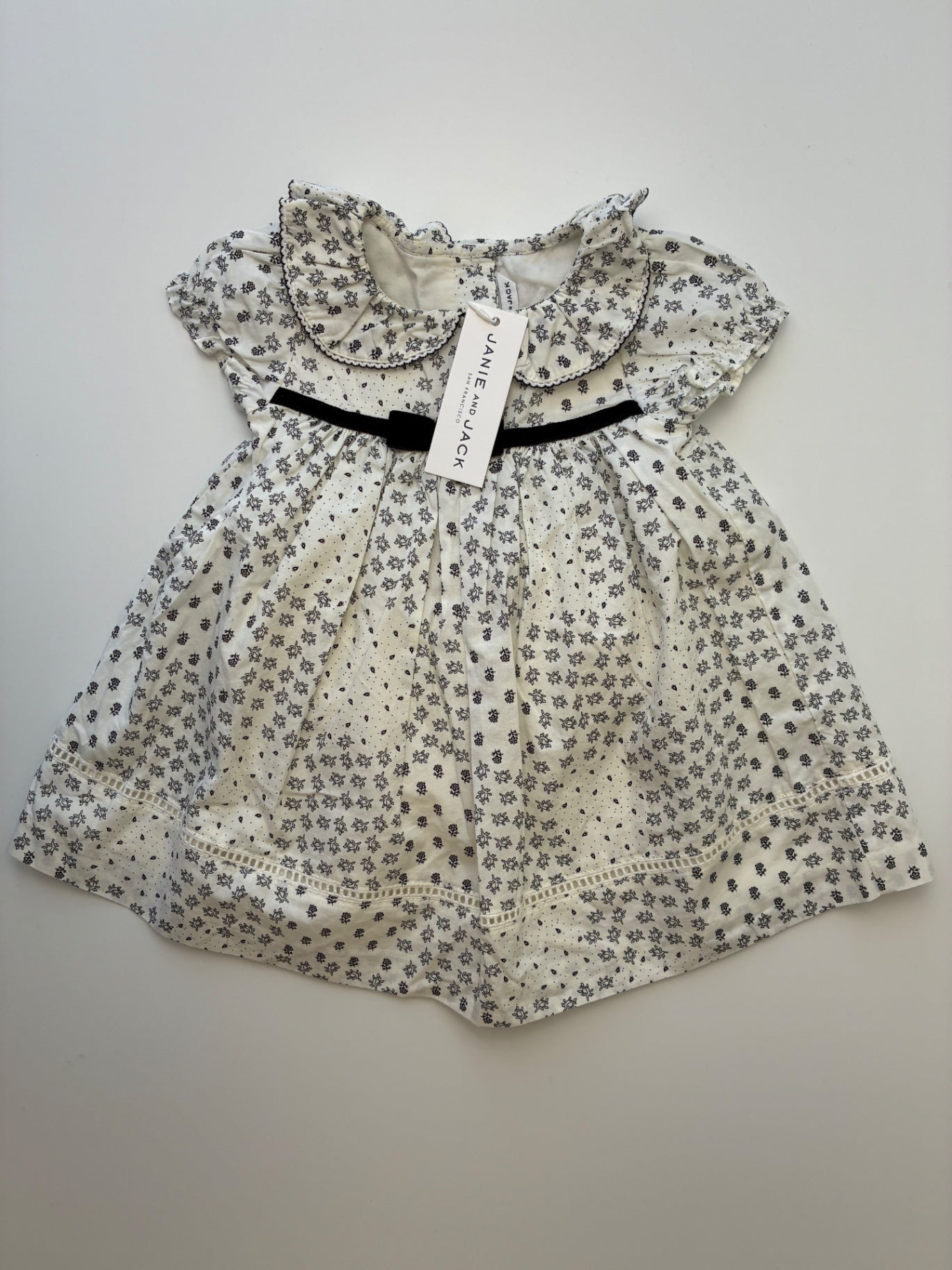 Janie and Jack Dress - White Floral | size 6 - 12 Months