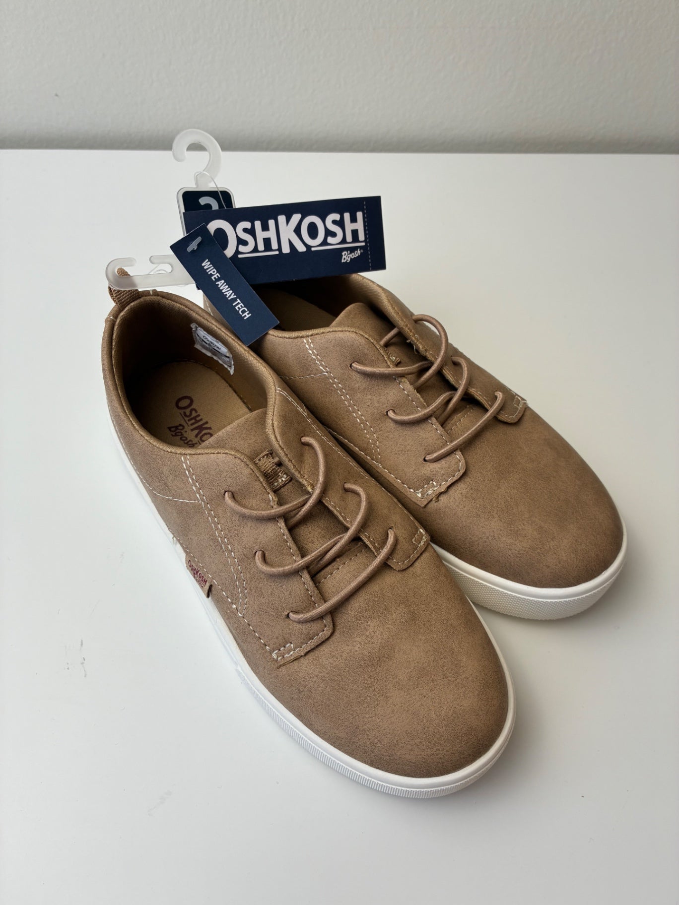 Oshkosh B'Gosh Shoes - Brown Putney Oxford Sneakers | size Shoe 3